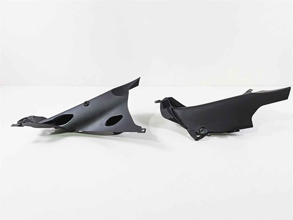2023 BMW R1250RT RTP K52 Left Right Air Duct Cover Fairings 46638394445 {{ shop.shopifyCountryName }} - Mototech271