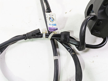 2019 BMW G310GS K02 Right Hand Stat Stop Throttle Control Switch 61318545350 {{ shop.shopifyCountryName }} - Mototech271