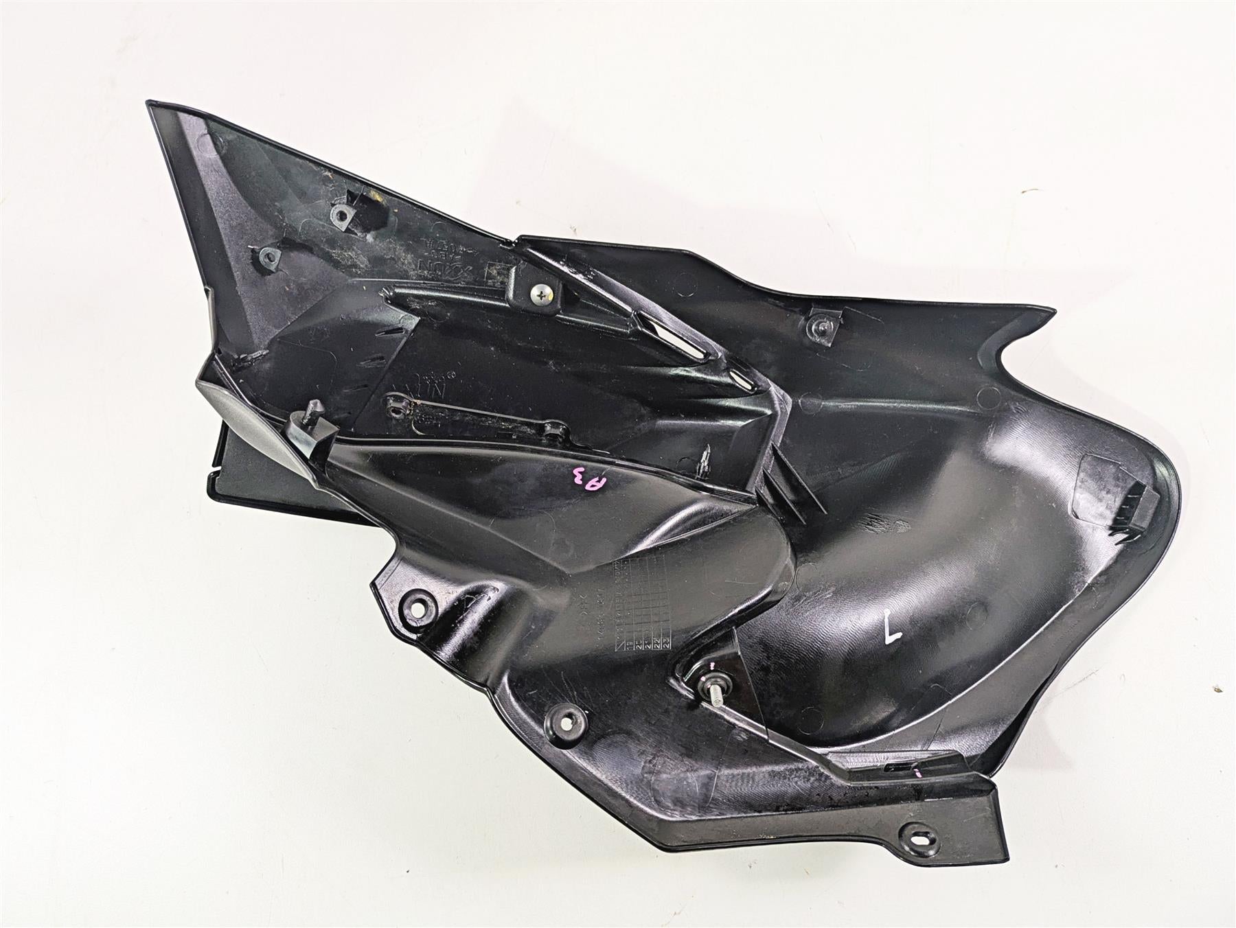 2020 Kawasaki Z900 ZR900 Left Side Tank Cover Fairing - Read 14093-0917 7056 {{ shop.shopifyCountryName }} - Mototech271