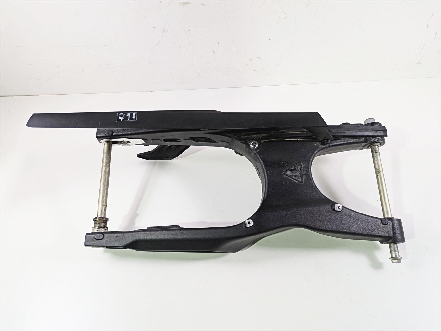 2024 Triumph Tiger 900 GT Rear Swingarm Swing Arm & Axle T2050983 T2050990 {{ shop.shopifyCountryName }} - Mototech271