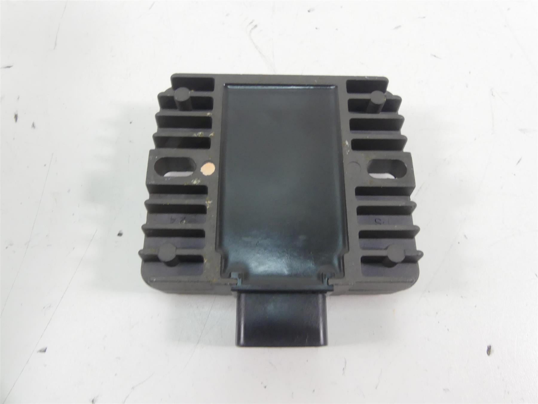 2016 Yamaha Waverunner VX 1050 Deluxe Rectifier Voltage Regulator 6D3-81960-00 {{ shop.shopifyCountryName }} - Mototech271
