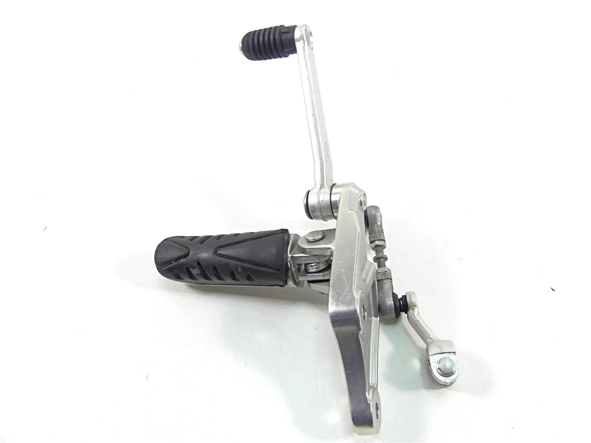 2012 Yamaha VMX17 VMAX 1700 Left Footpeg Foot Peg & Shifter Set 2S3-27442-00-00 {{ shop.shopifyCountryName }} - Mototech271