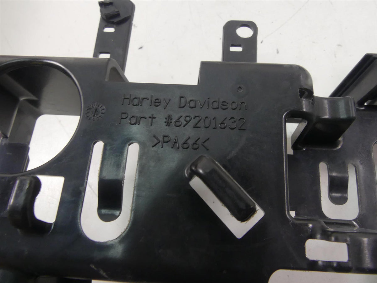 2019 Harley Softail FXBB Street Bob Electrical Carrier Plastic Set 69201523 {{ shop.shopifyCountryName }} - Mototech271