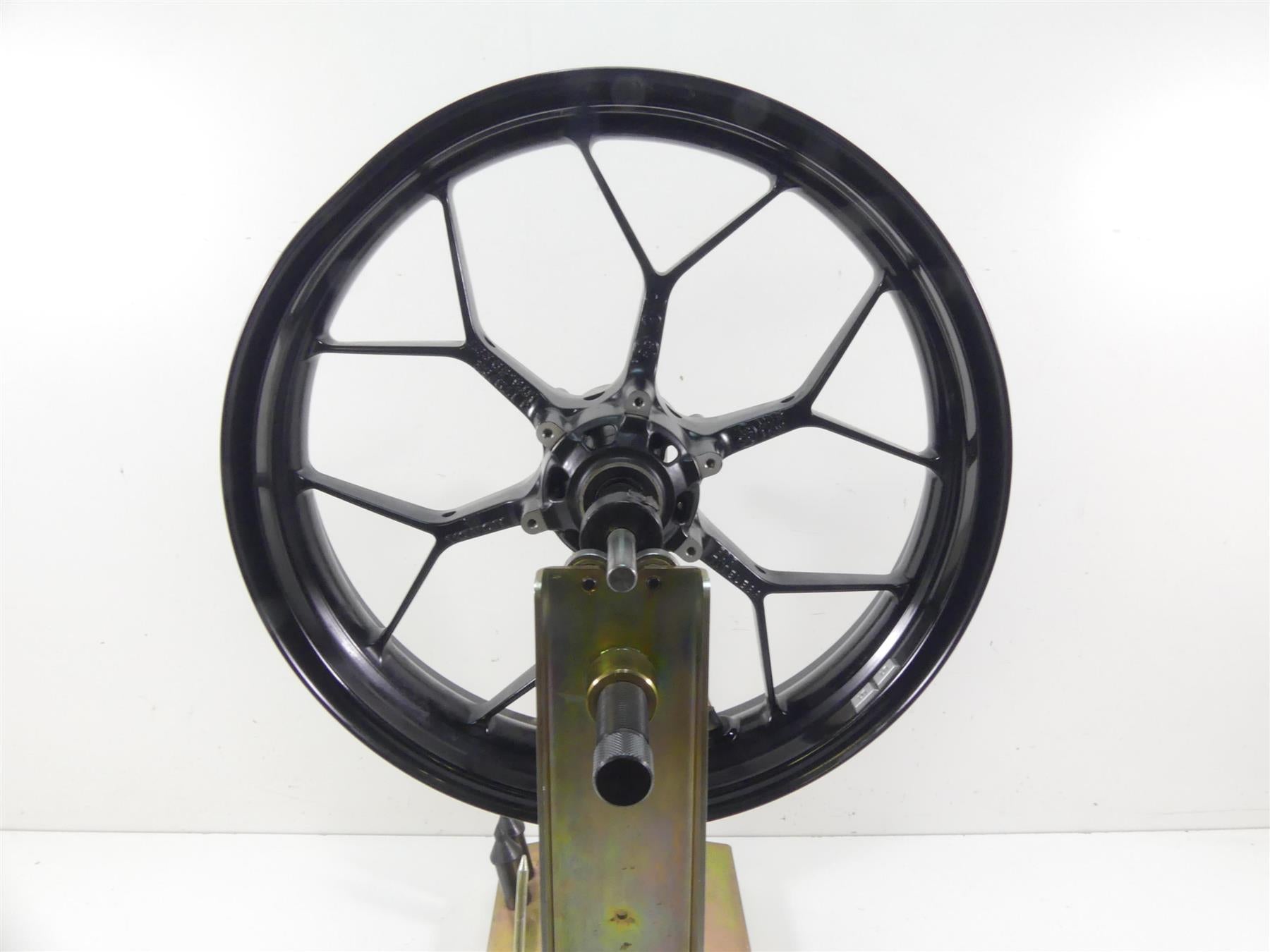 2021 Honda CBR600RR Front Wheel Rim 17x3.5 - Read 44650-MJC-A01ZD {{ shop.shopifyCountryName }} - Mototech271