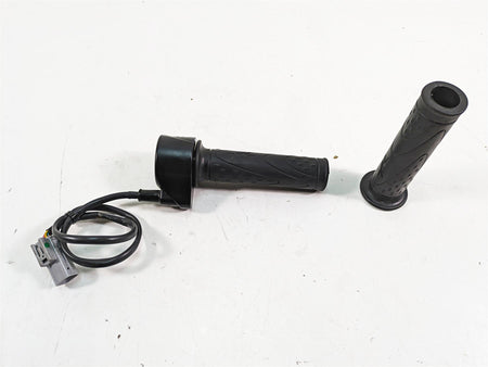 2017 Mv Agusta Dragster 800 Ride Fly By Wire Throttle Hand Grip 8A00B5444 {{ shop.shopifyCountryName }} - Mototech271