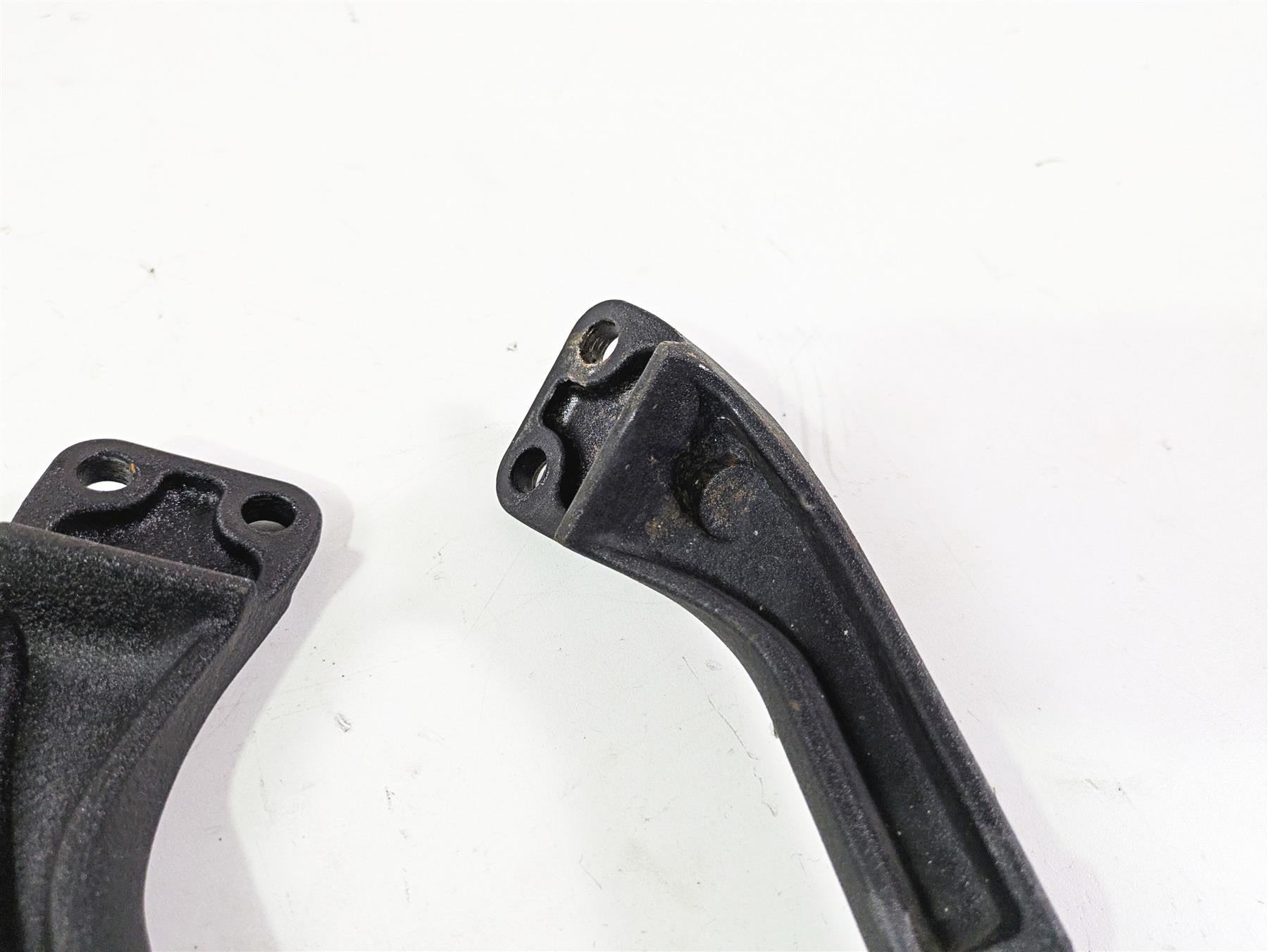 2015 Harley FXDF Dyna Fat Bob Rear Passenger Footpeg Rest Set 49224-06A 49230-06 {{ shop.shopifyCountryName }} - Mototech271