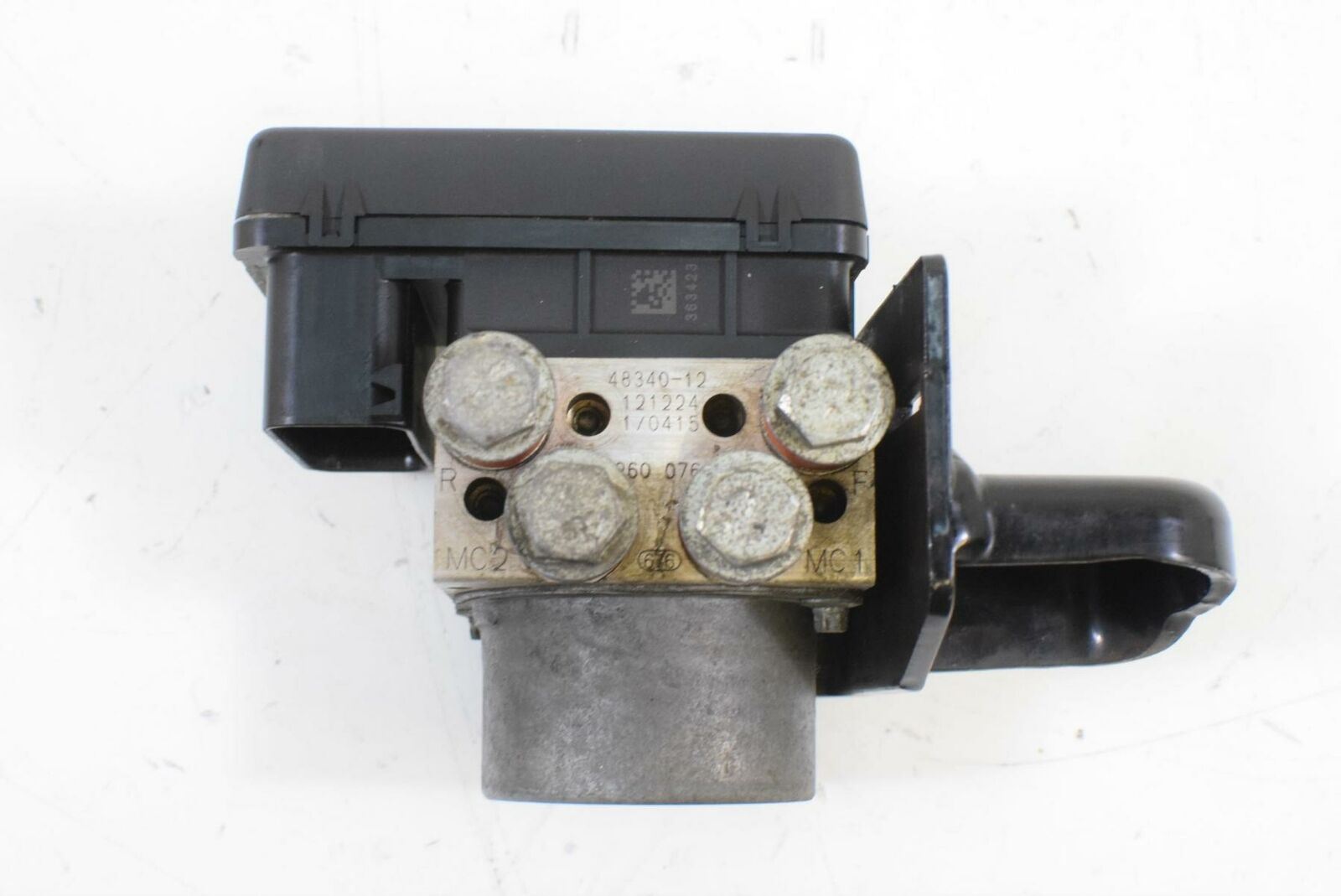 2014 Harley FLD Dyna Switchback 103 ABS Pressure Pump Module w/ Cover 48340-12 {{ shop.shopifyCountryName }} - Mototech271