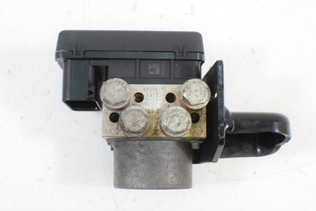 2014 Harley FLD Dyna Switchback 103 ABS Pressure Pump Module w/ Cover 48340-12 {{ shop.shopifyCountryName }} - Mototech271