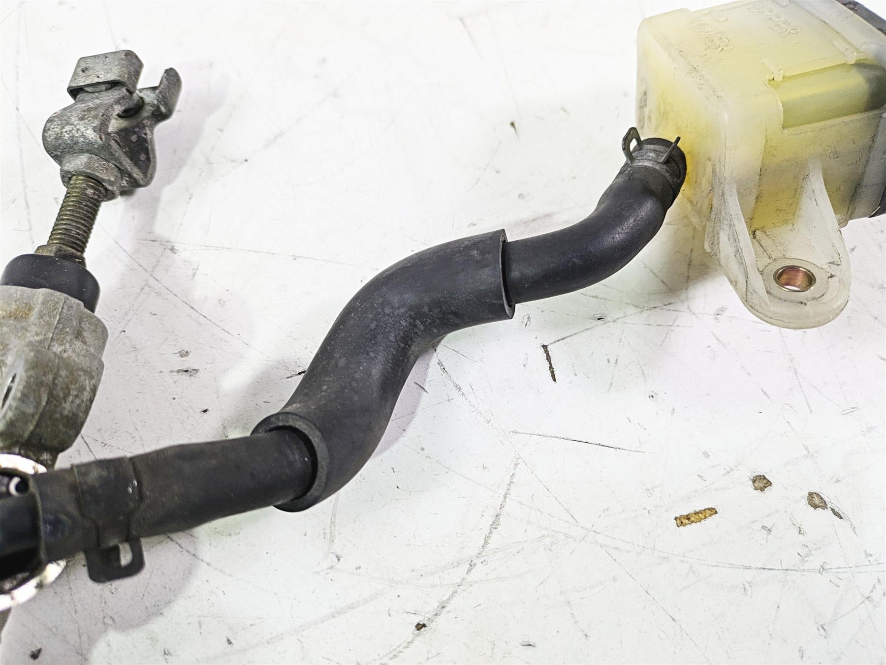2002 Honda GL1500 CD Valkyrie Deluxe Rear Brake Master Cylinder 43510-MZ0-760 {{ shop.shopifyCountryName }} - Mototech271