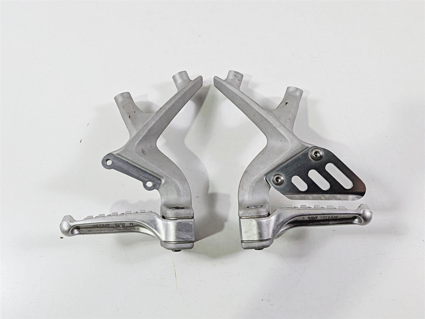 2014 Aprilia RSV4 RR Factory Rear Passenger Foot Peg Rest Set 893996 893997 {{ shop.shopifyCountryName }} - Mototech271