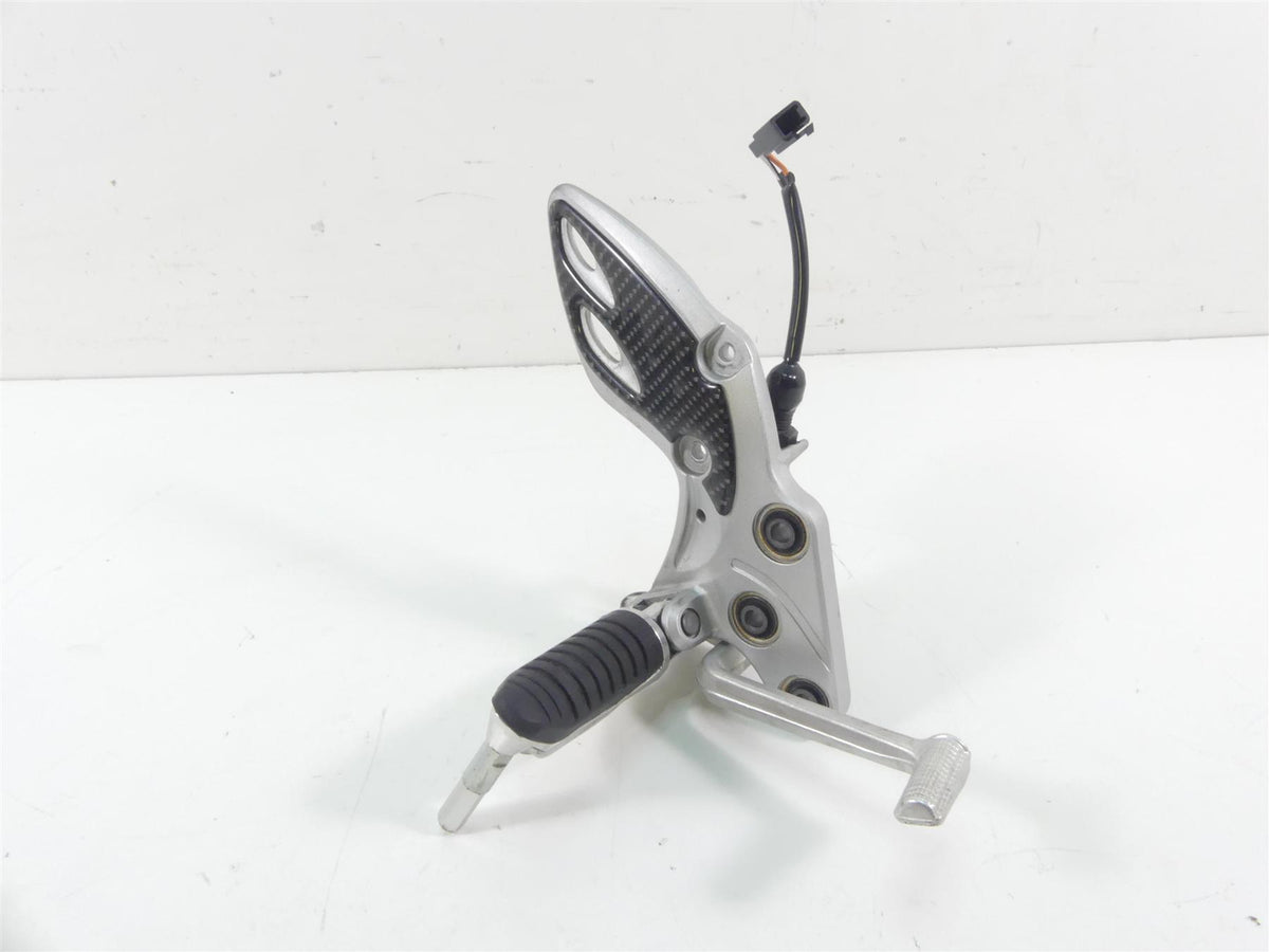 2020 Suzuki GSX1300 R Hayabusa Right Front Footpeg & Brake Pedal 43510-15H00 {{ shop.shopifyCountryName }} - Mototech271