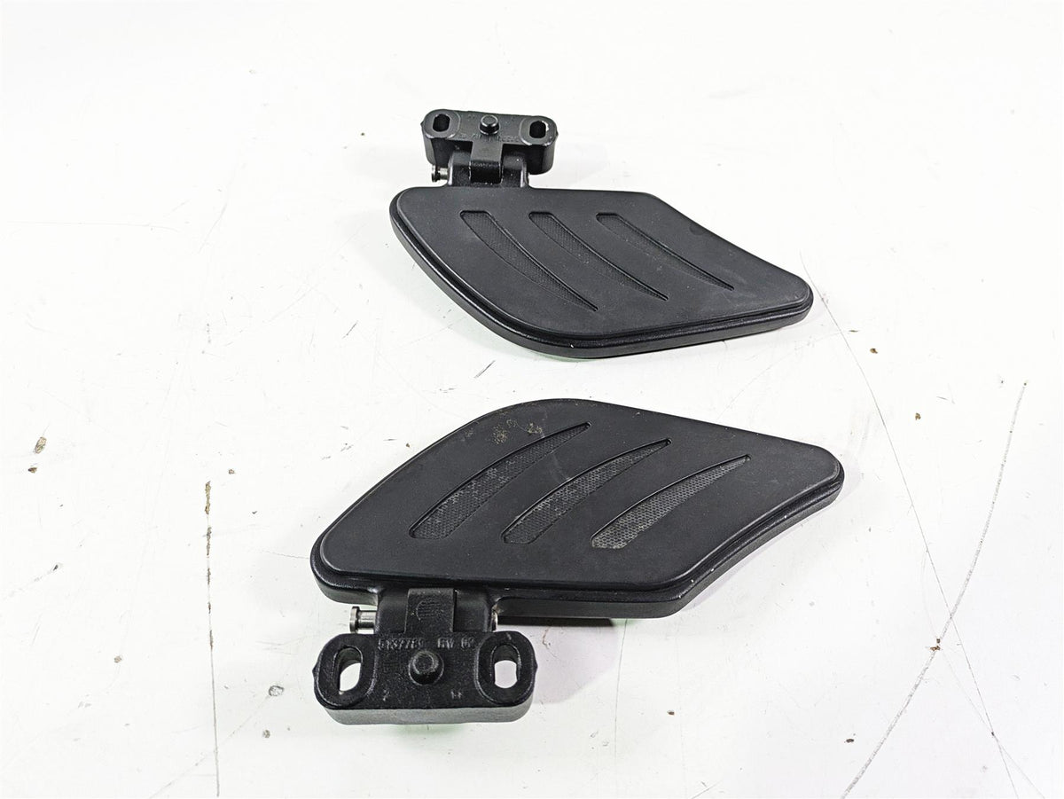 2012 Victory Cross Country Rear Passenger Floorboard Set 5137789 {{ shop.shopifyCountryName }} - Mototech271