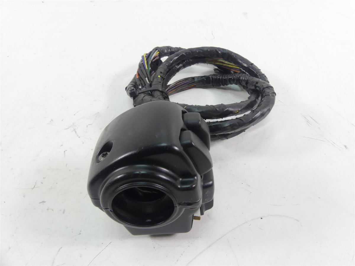 2011 Harley Touring FLTRU Road Glide Left Audio Control Switch - Read 71684-06A {{ shop.shopifyCountryName }} - Mototech271