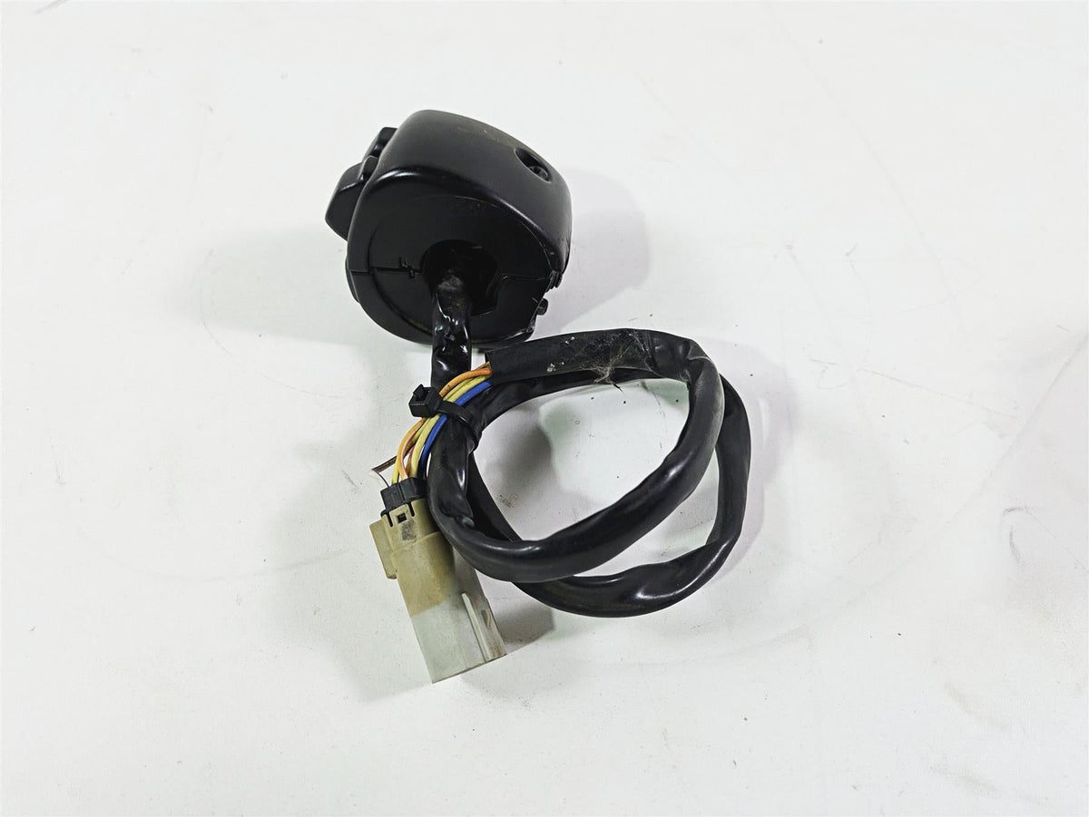 2016 Harley VRSCDX Night Rod Left Hand Control Switch 71682-06A 71685-06A {{ shop.shopifyCountryName }} - Mototech271
