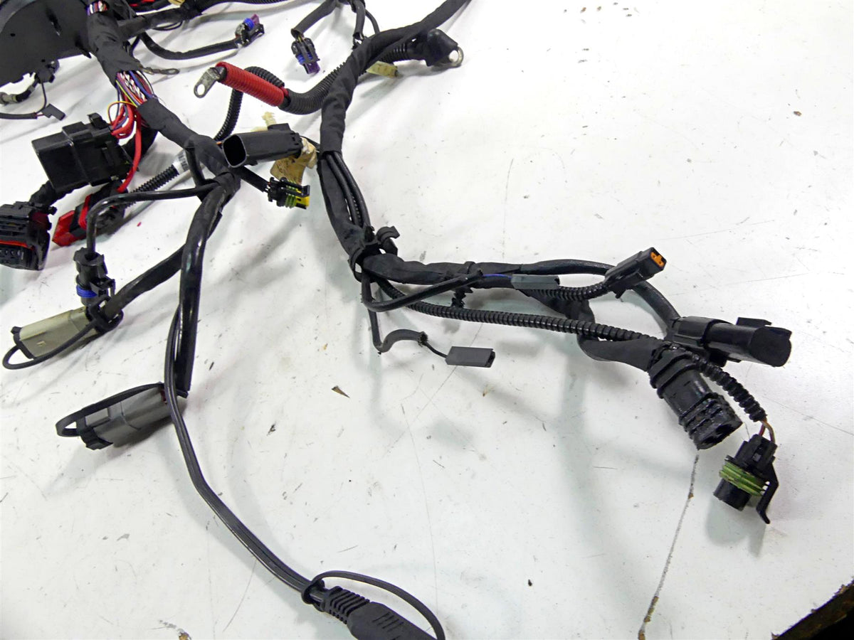 2015 Harley Touring FLHXS Street Glide Wiring Harness Loom - No Cuts 69200116 {{ shop.shopifyCountryName }} - Mototech271