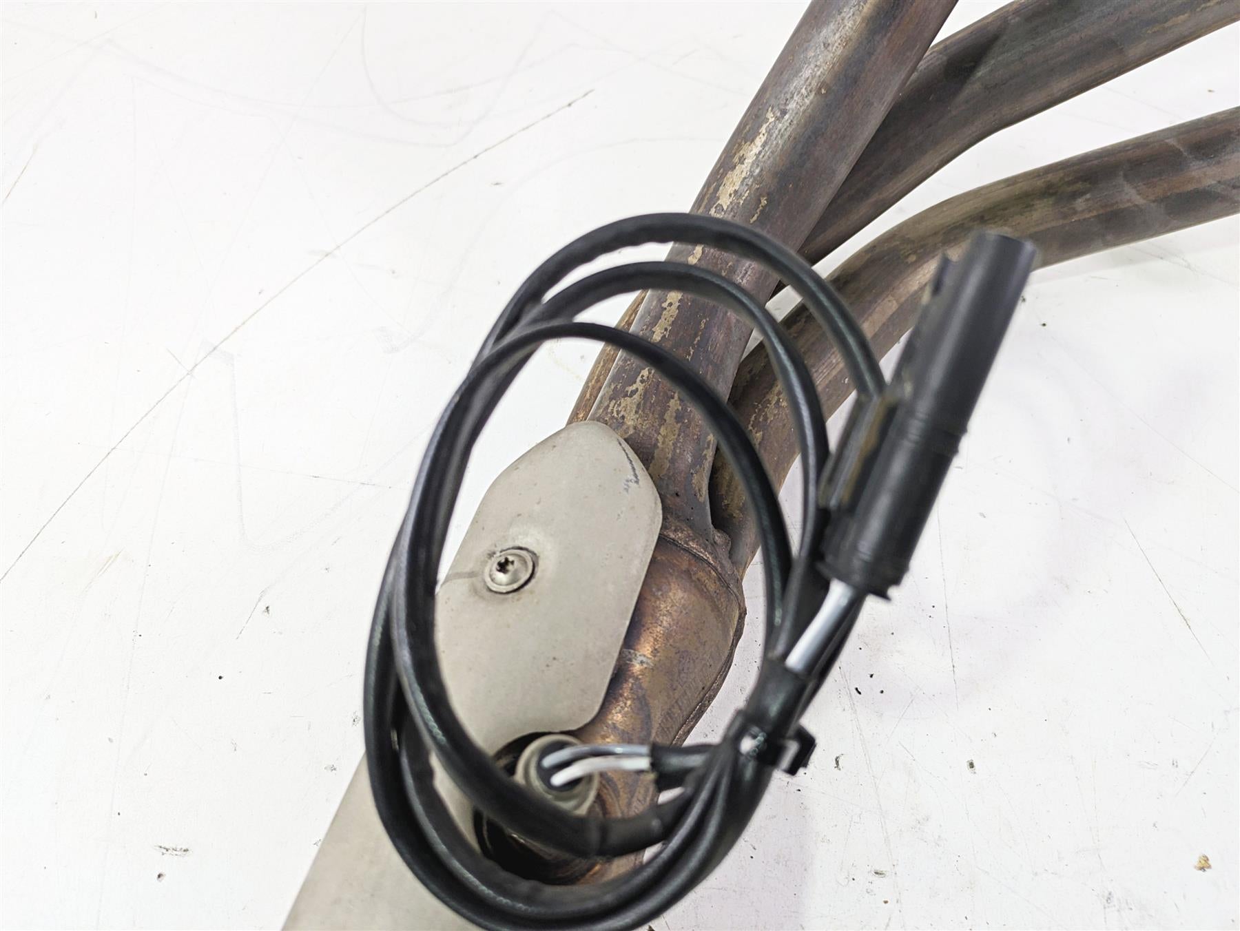 2015 BMW K1600 GT K48 Left Exhaust Header Manifold 18117708296 {{ shop.shopifyCountryName }} - Mototech271