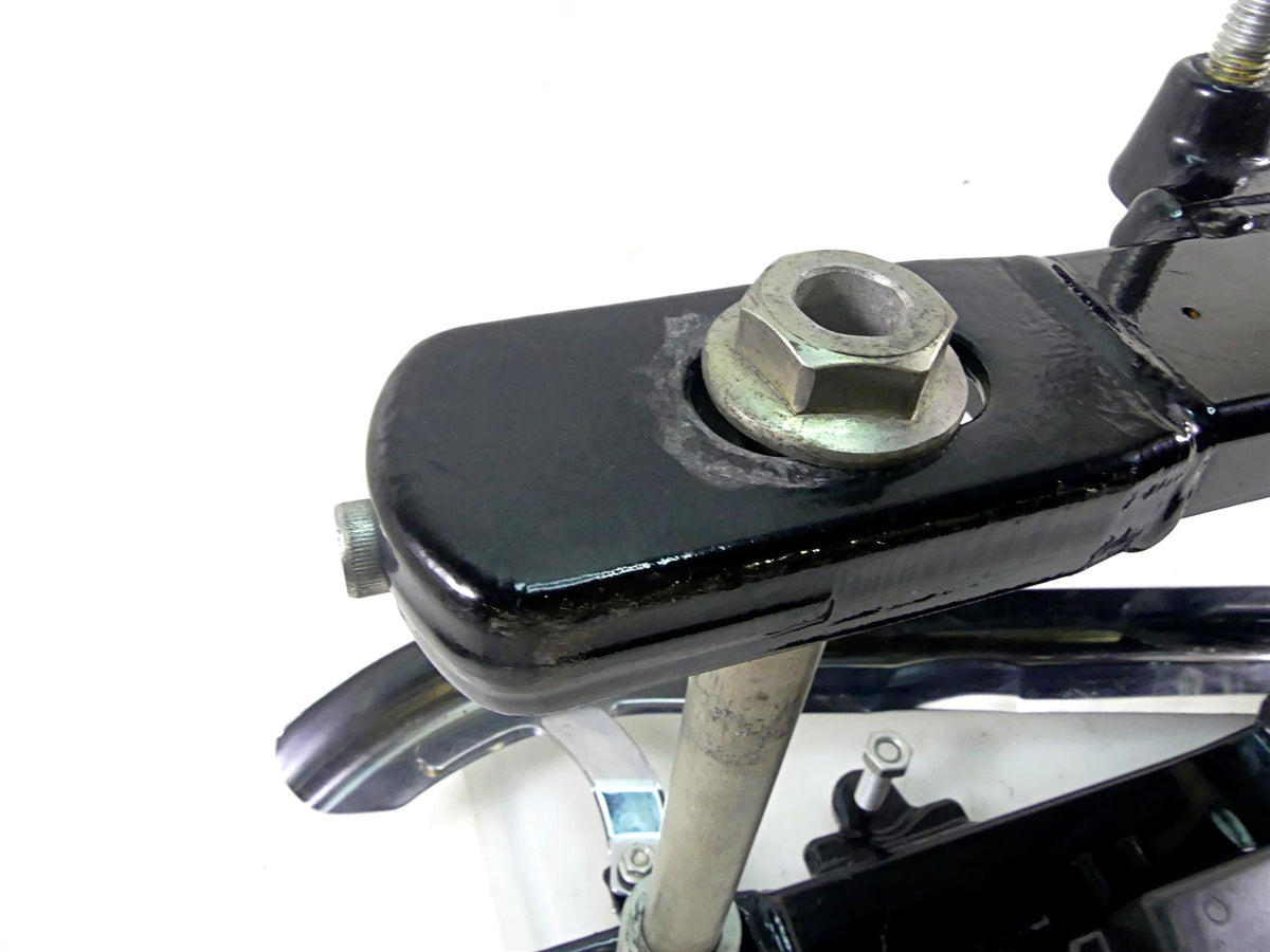 2010 Harley FXDF Dyna Fat Bob Rear Nice Swingarm & Belt Guards 47820-10 {{ shop.shopifyCountryName }} - Mototech271