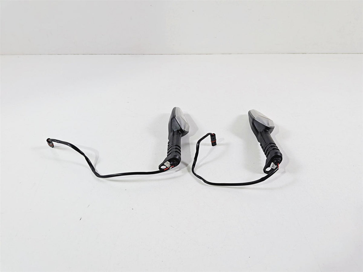 2023 BMW F850GS K81 Front Led Blinker Turn Signal Set 63138557204 {{ shop.shopifyCountryName }} - Mototech271