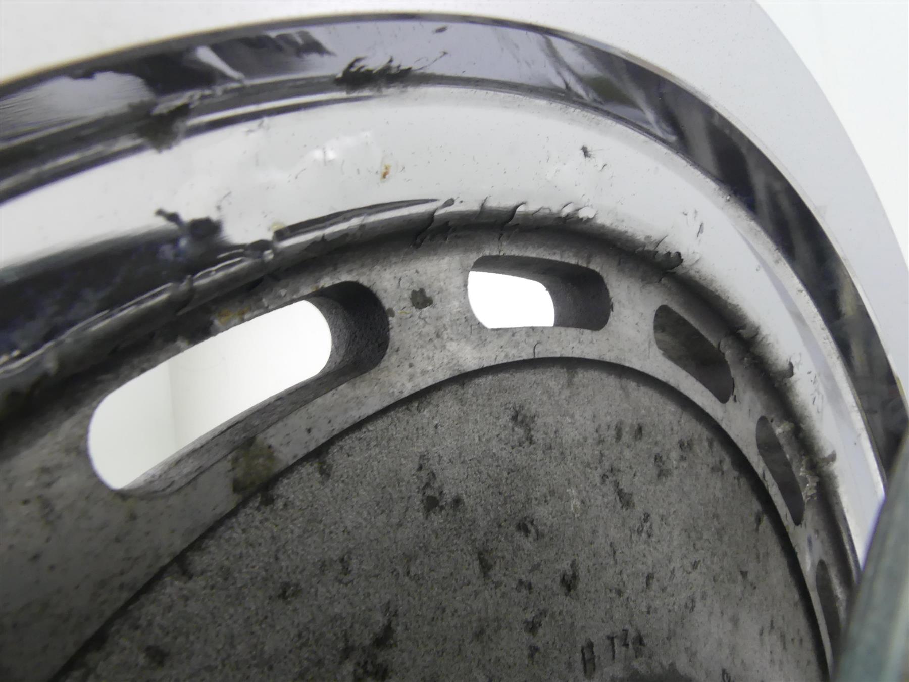 2006 Harley Sportster XL1200 Custom Straight Rear Wheel Rim 16x3 41013-00A {{ shop.shopifyCountryName }} - Mototech271