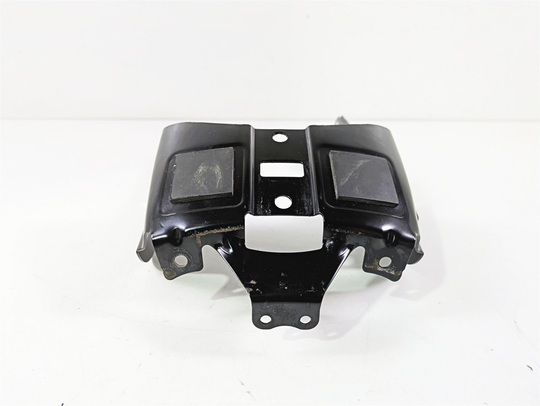 2020 Harley Softail FXST Standard Inner Rear Fender Support Mount 59500448 {{ shop.shopifyCountryName }} - Mototech271