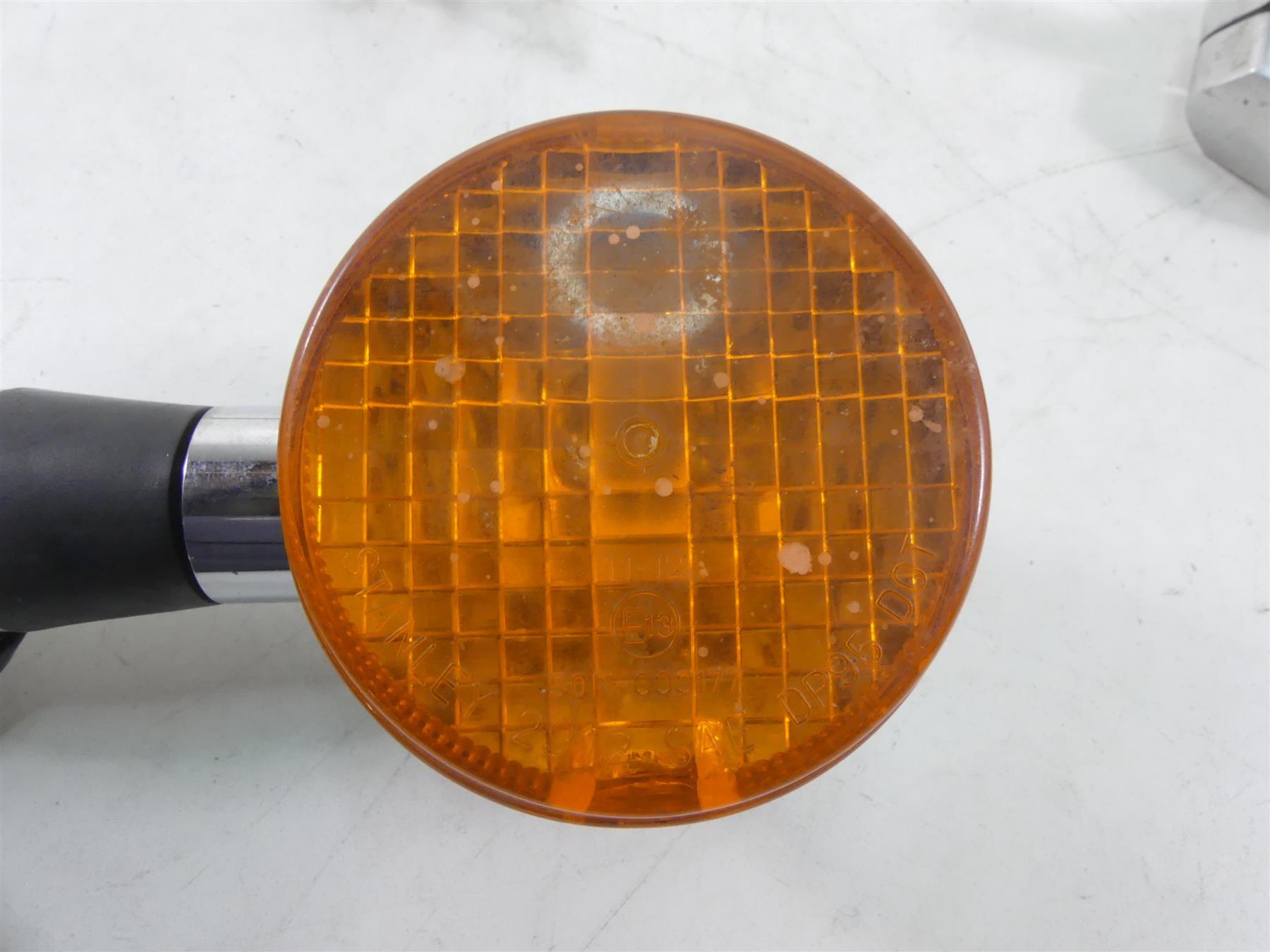 2003 Honda VTX1800R Front Blinker Turn Signal Lights & Clamp Set 33400-MBH-672 {{ shop.shopifyCountryName }} - Mototech271