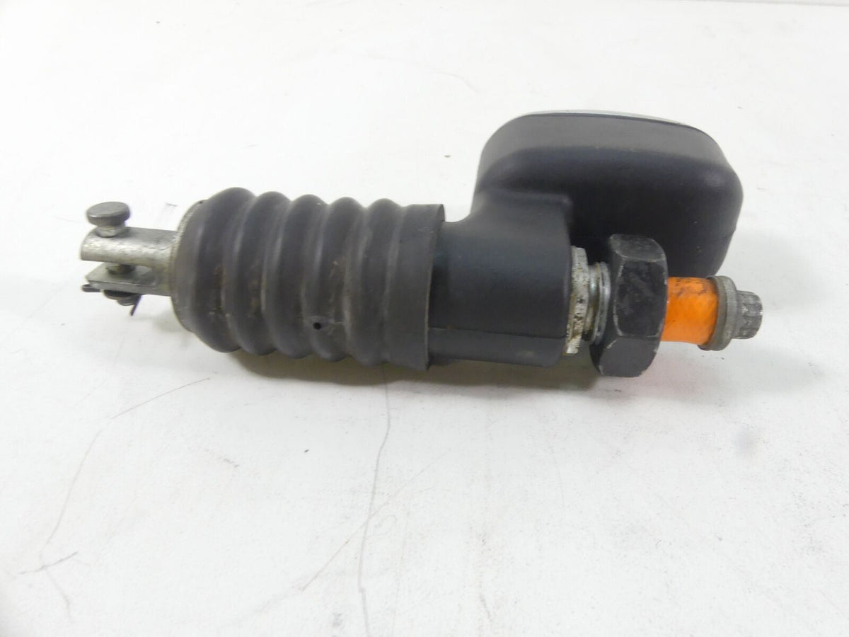 2006 Harley Touring FLHCU SE CVO Rear Brake Master Cylinder 46467-05 {{ shop.shopifyCountryName }} - Mototech271