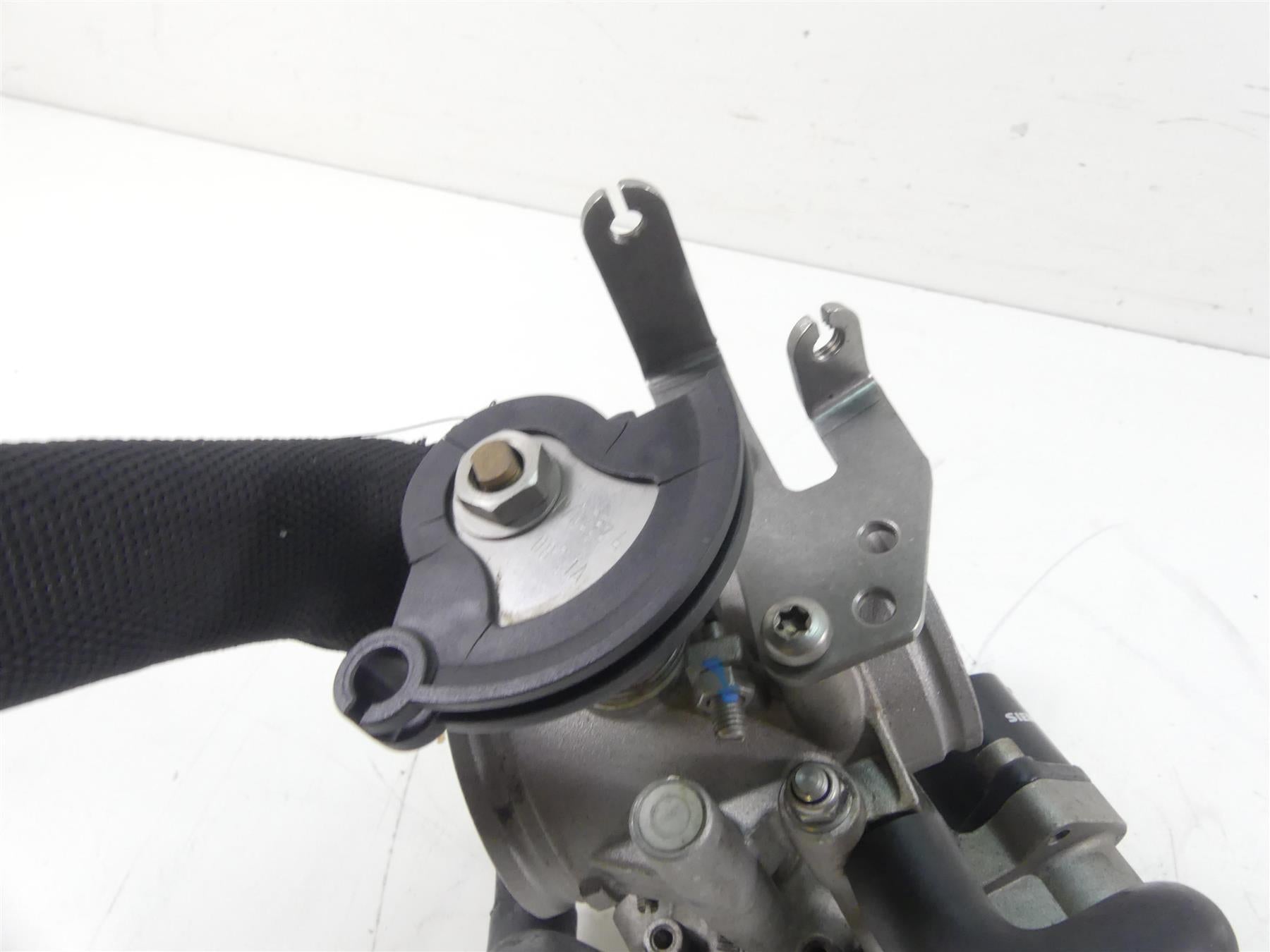 2009 Ducati Monster 1100 S Throttle Body Bodies Fuel Injection 28240831A {{ shop.shopifyCountryName }} - Mototech271