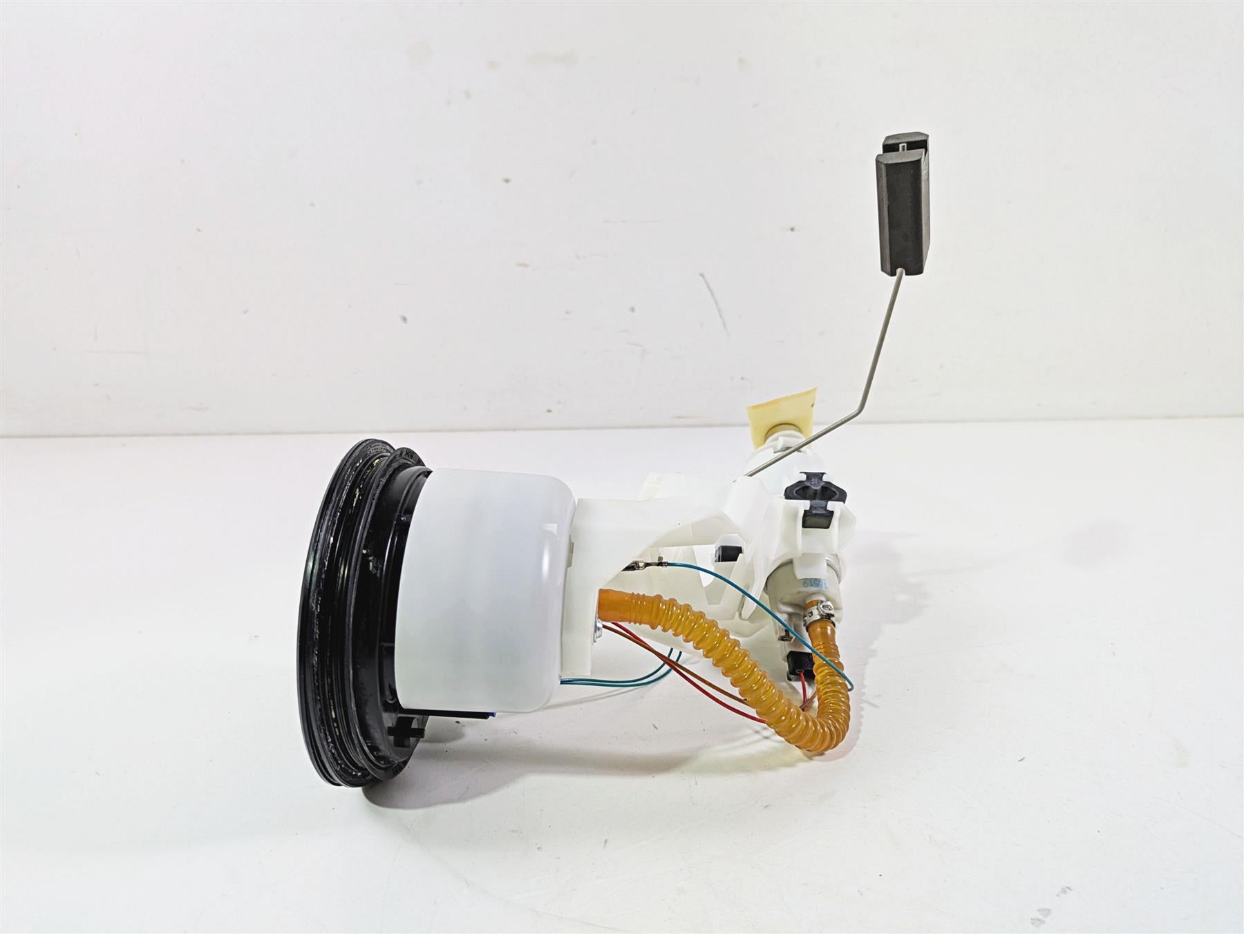 2014 BMW K1600 GTL K48 Fuel Gas Petrol Pump & Level Sender 16148554921 {{ shop.shopifyCountryName }} - Mototech271