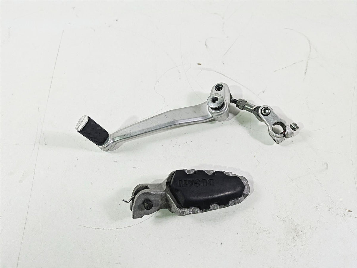 2015 Ducati Hypermotard 821 SP Left Foot Peg & Shift Lever 82412111AA 45630751BA {{ shop.shopifyCountryName }} - Mototech271