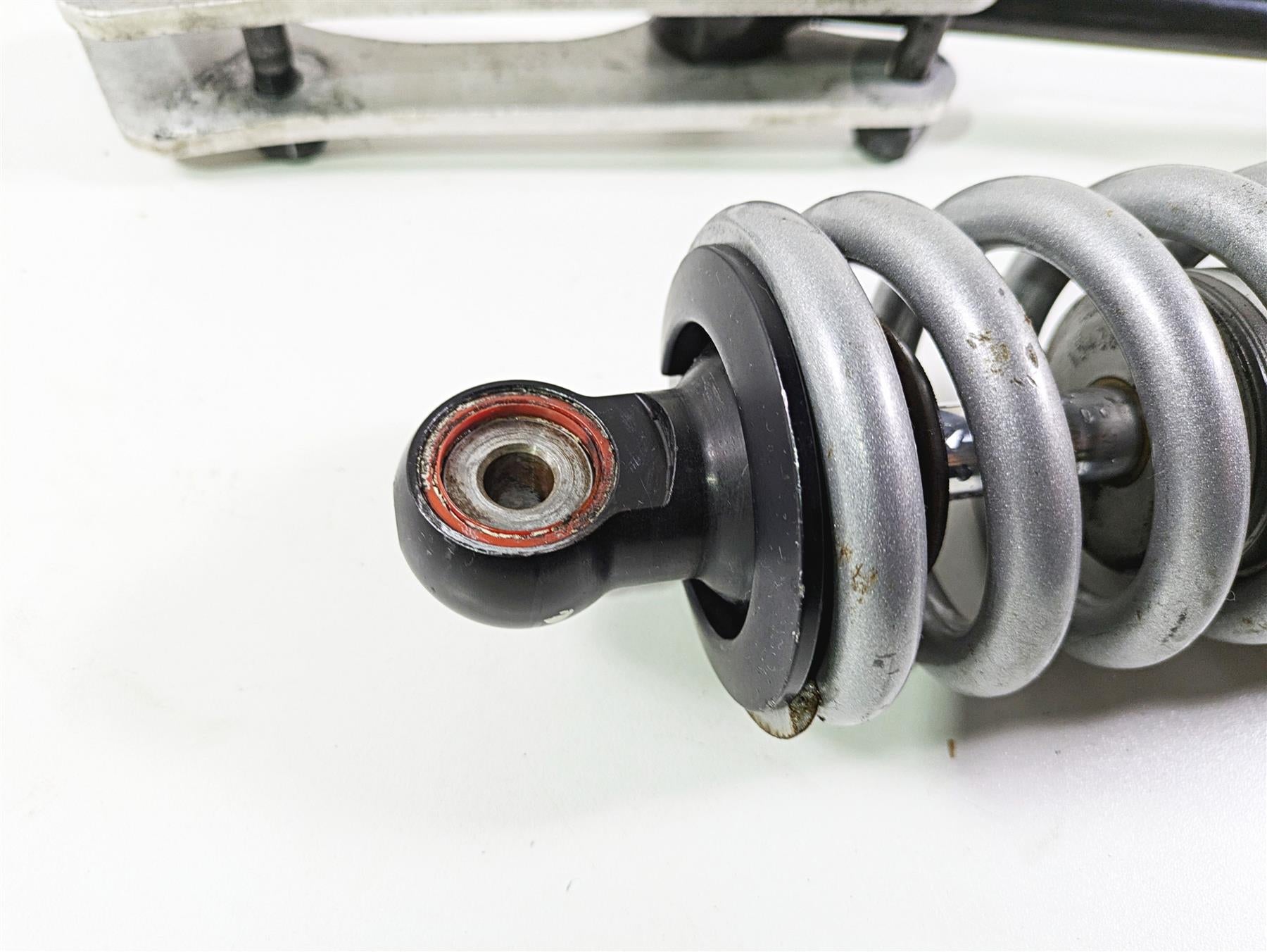 2016 Indian Chief Classic Rear Fox Shock Damper & Linkage 1543614 1543840 {{ shop.shopifyCountryName }} - Mototech271