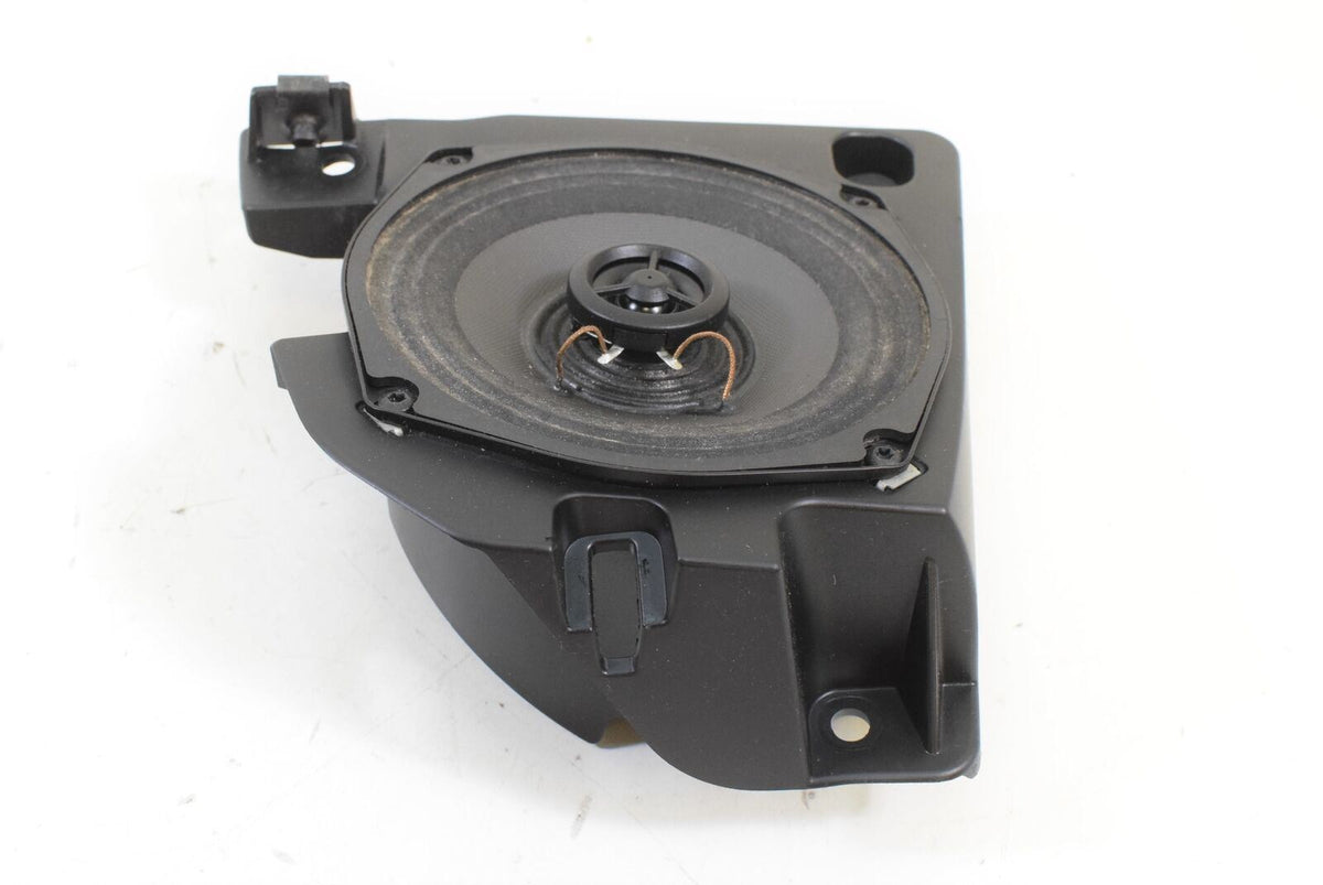 2018 Indian Roadmaster Right Rear Audio Speaker 4011650 {{ shop.shopifyCountryName }} - Mototech271