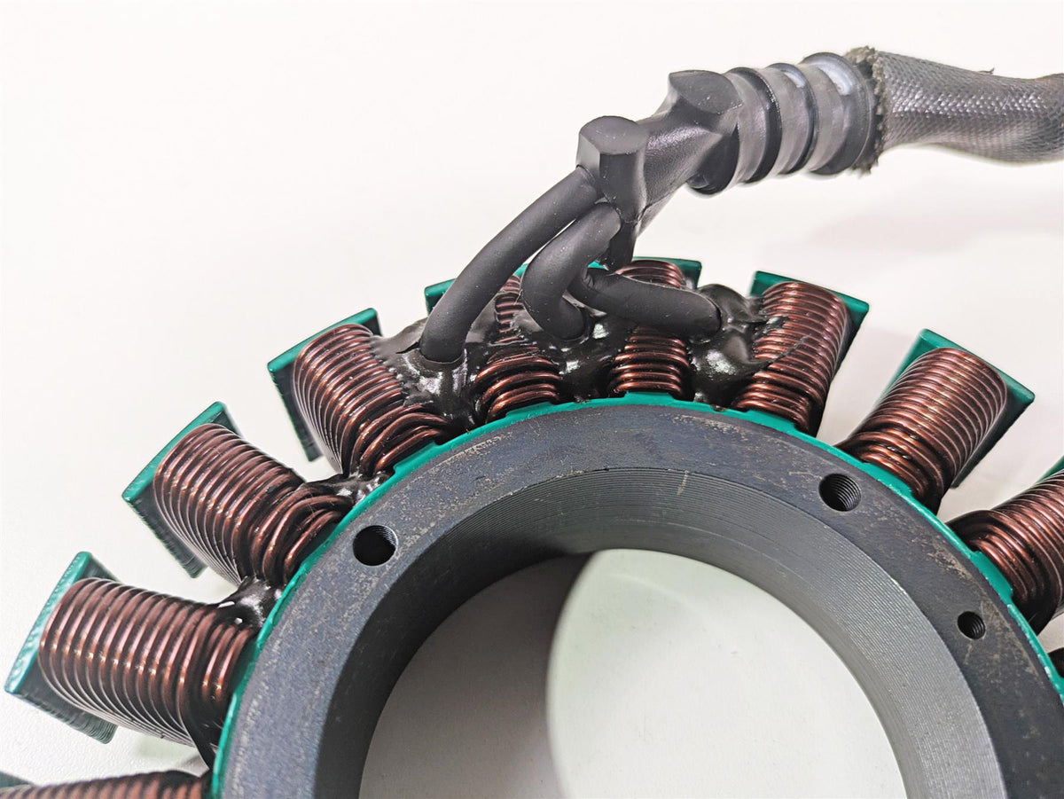 2001 Harley Touring FLHX Street Glide Stator Alternator Generator 29987-99B {{ shop.shopifyCountryName }} - Mototech271