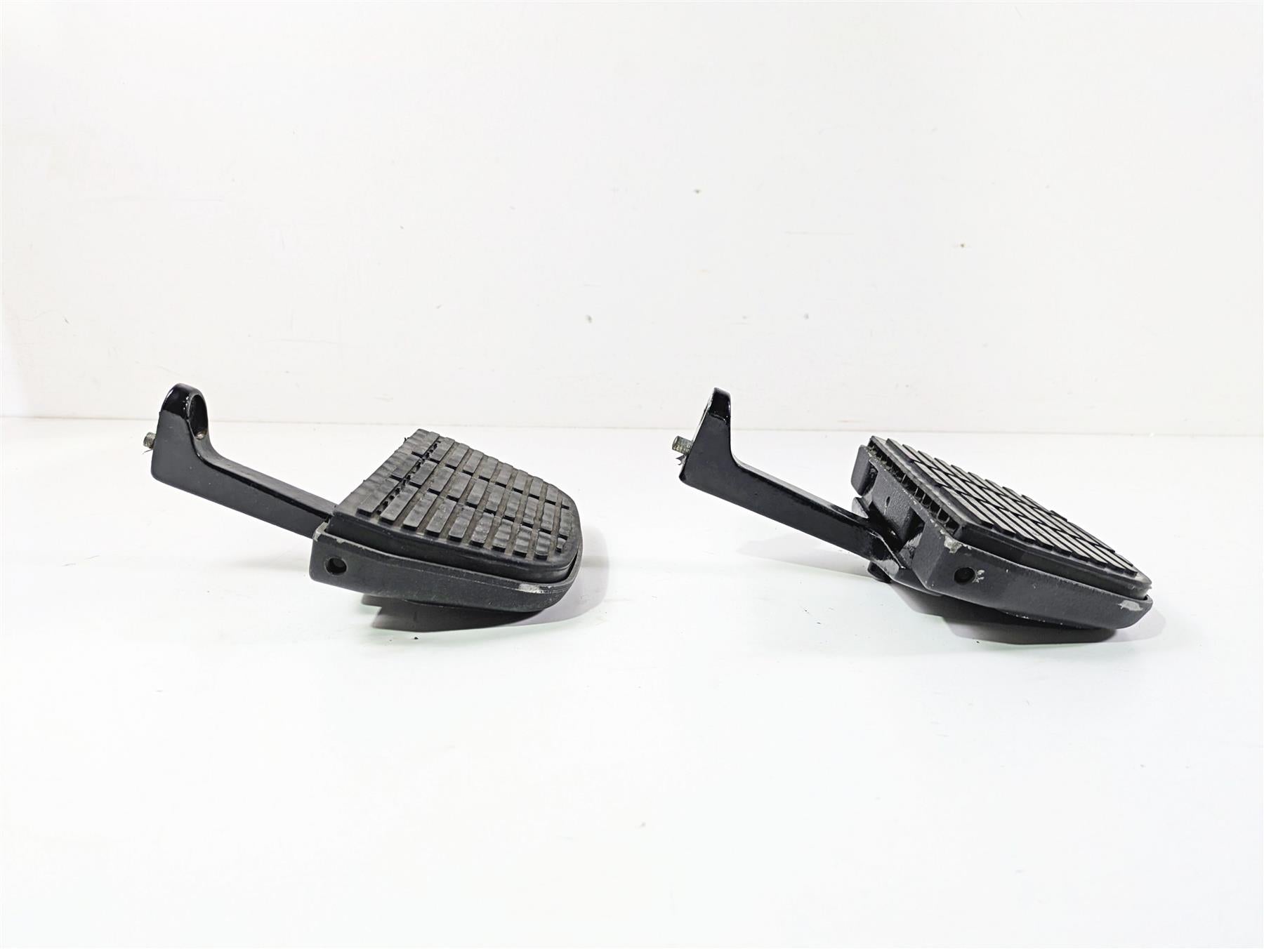 1998 Harley Touring FLHRCI Road King Rear Passenger Floor Board Set 52719-93B {{ shop.shopifyCountryName }} - Mototech271