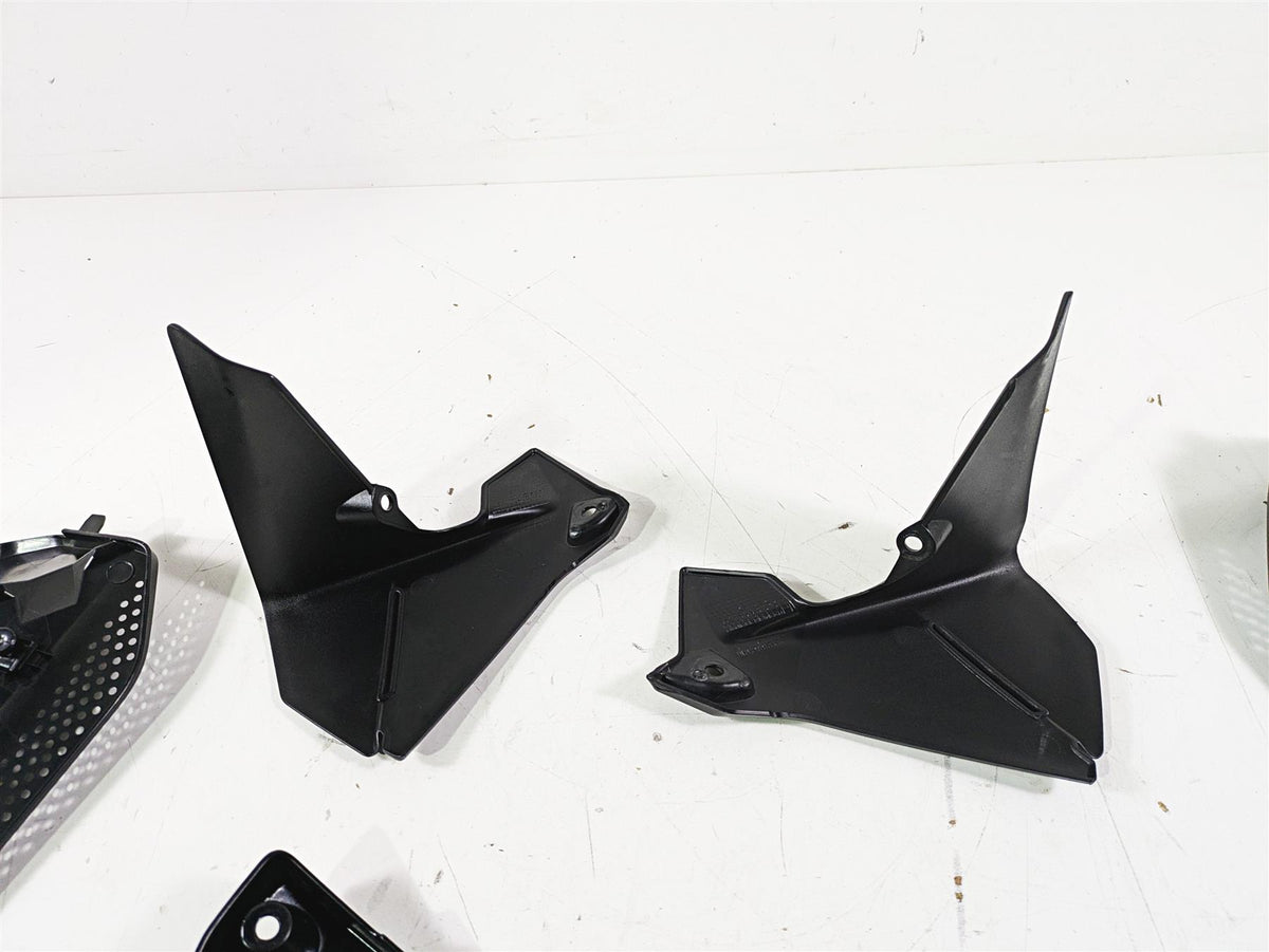2016 BMW R1200GS GSW K50 Molded Plastic Infill Cover Set 46638528675 {{ shop.shopifyCountryName }} - Mototech271