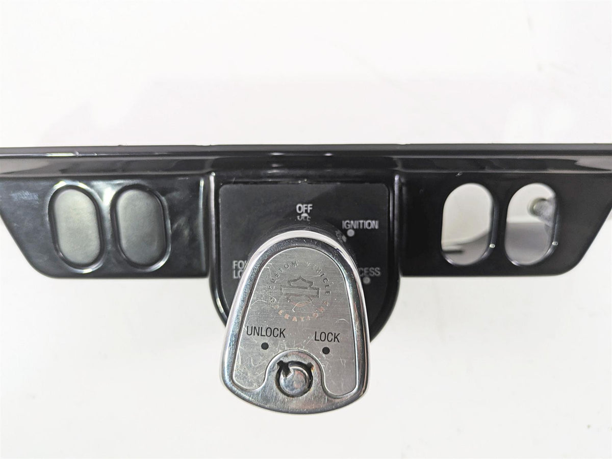 2010 Harley Touring FLHXSE CVO Street Glide Ignition Switch Lock - Vin 71572-06 {{ shop.shopifyCountryName }} - Mototech271