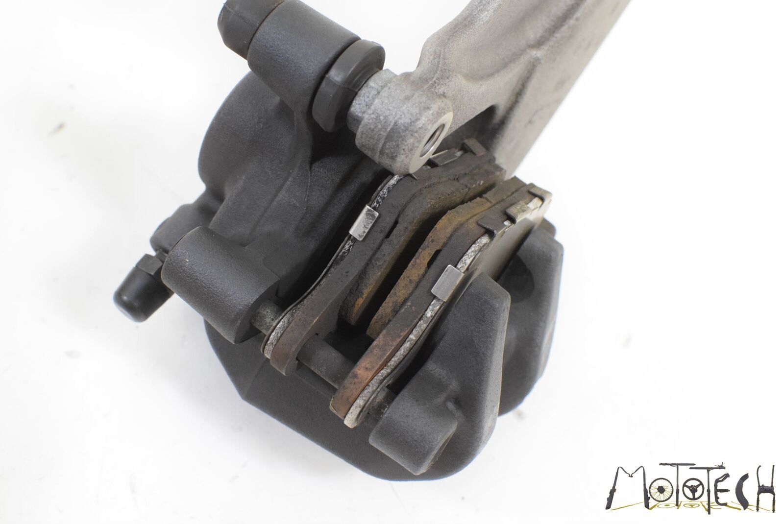 2016 Yamaha R1 YZFR1 S Rear Nissin Brake Caliper 2CR-2584B-00-00 {{ shop.shopifyCountryName }} - Mototech271