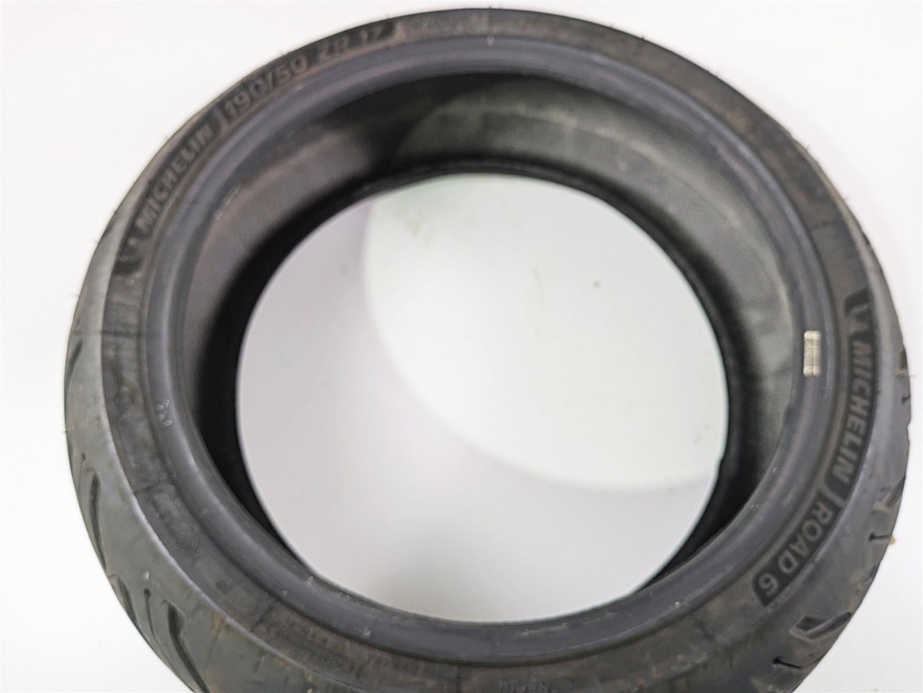 Used Rear Motorcycle Tire Michelin Road 6 190/50 ZR17 3528701847610 {{ shop.shopifyCountryName }} - Mototech271