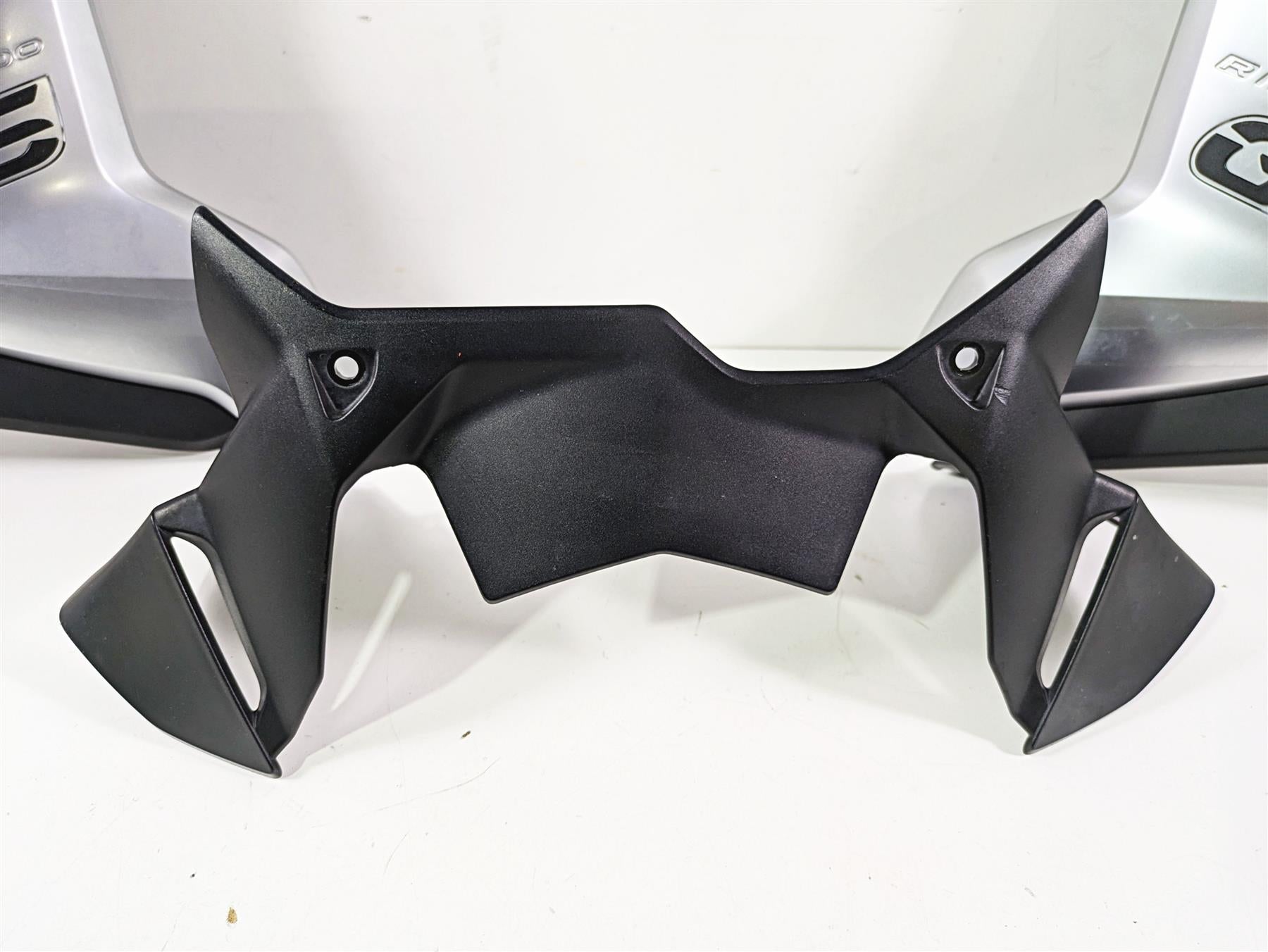 2018 BMW R1200GS GSW K50 Misc Cover Fairings Cowl Set 46638556656 {{ shop.shopifyCountryName }} - Mototech271
