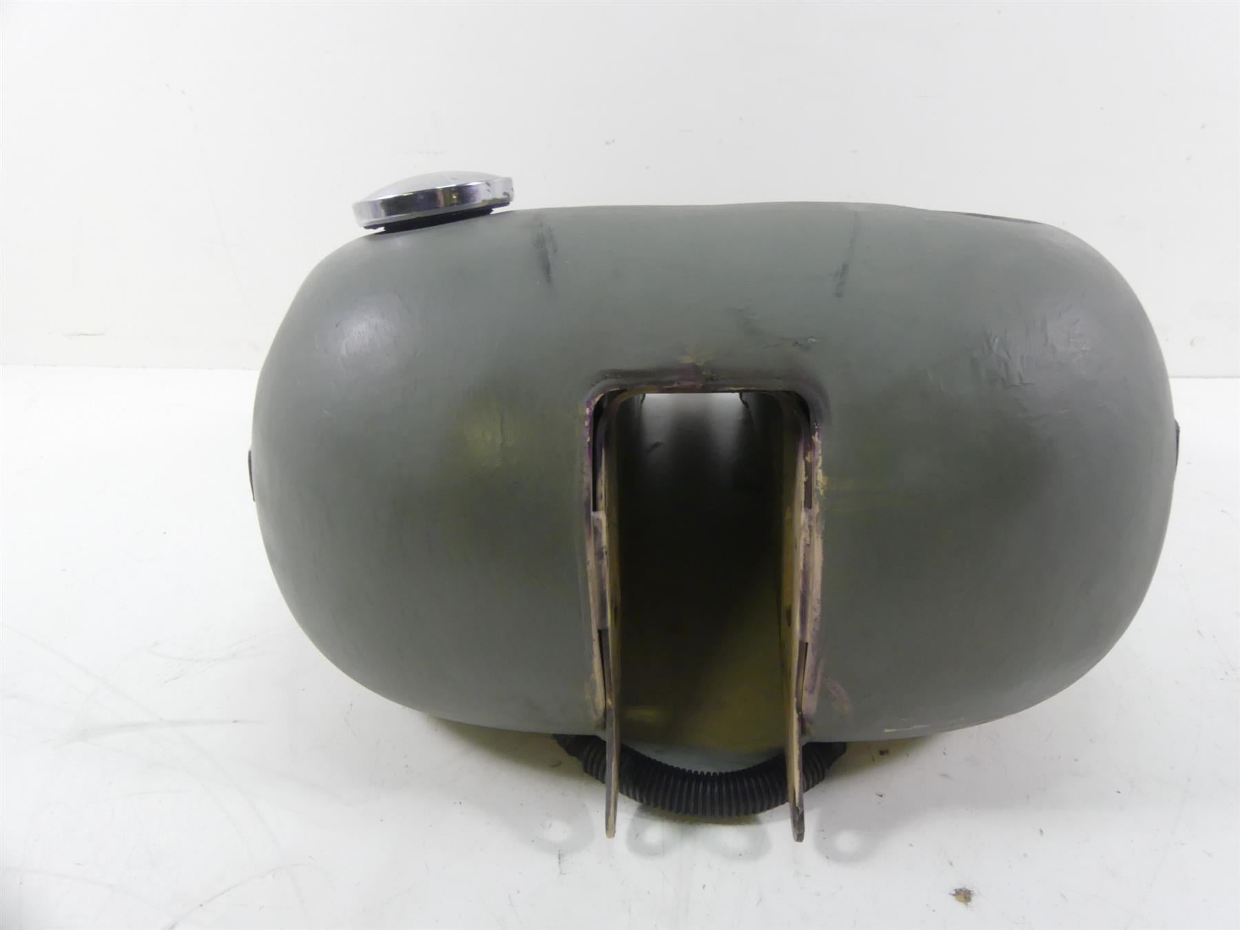 2015 Harley FLS Softail Slim Fuel Gas Petrol Tank Reservoir 61000692 {{ shop.shopifyCountryName }} - Mototech271