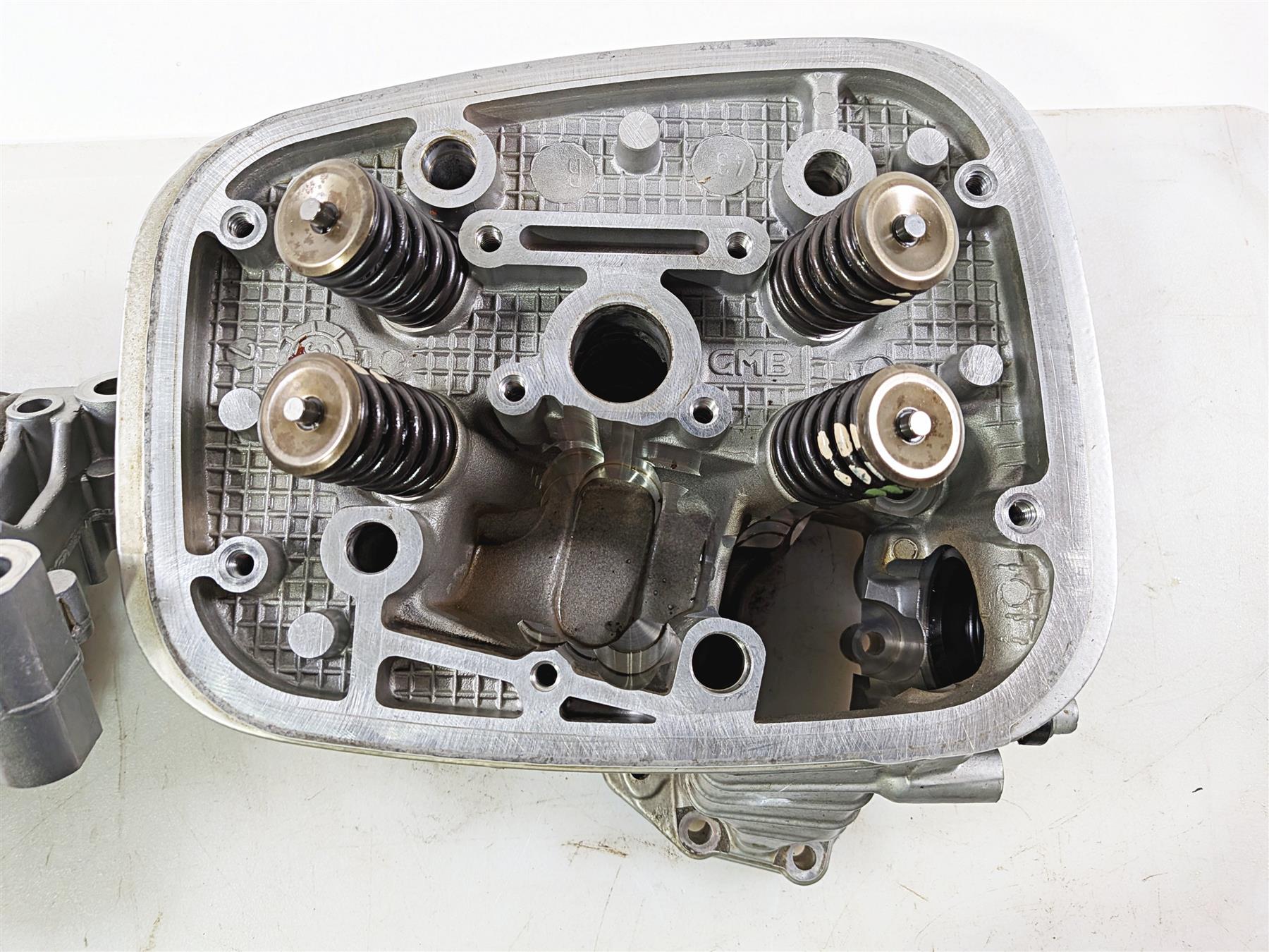 2004 BMW R1150GS R21 Left Cylinderhead Cylinder Head - Good Compression 7670533 {{ shop.shopifyCountryName }} - Mototech271