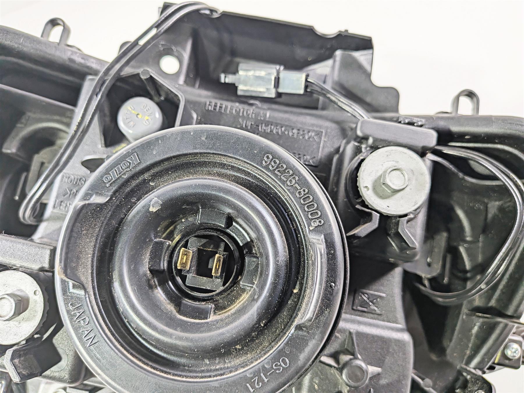 2024 Suzuki GSXR600 Headlight Head Light Lamp 35100-14J32-999 {{ shop.shopifyCountryName }} - Mototech271