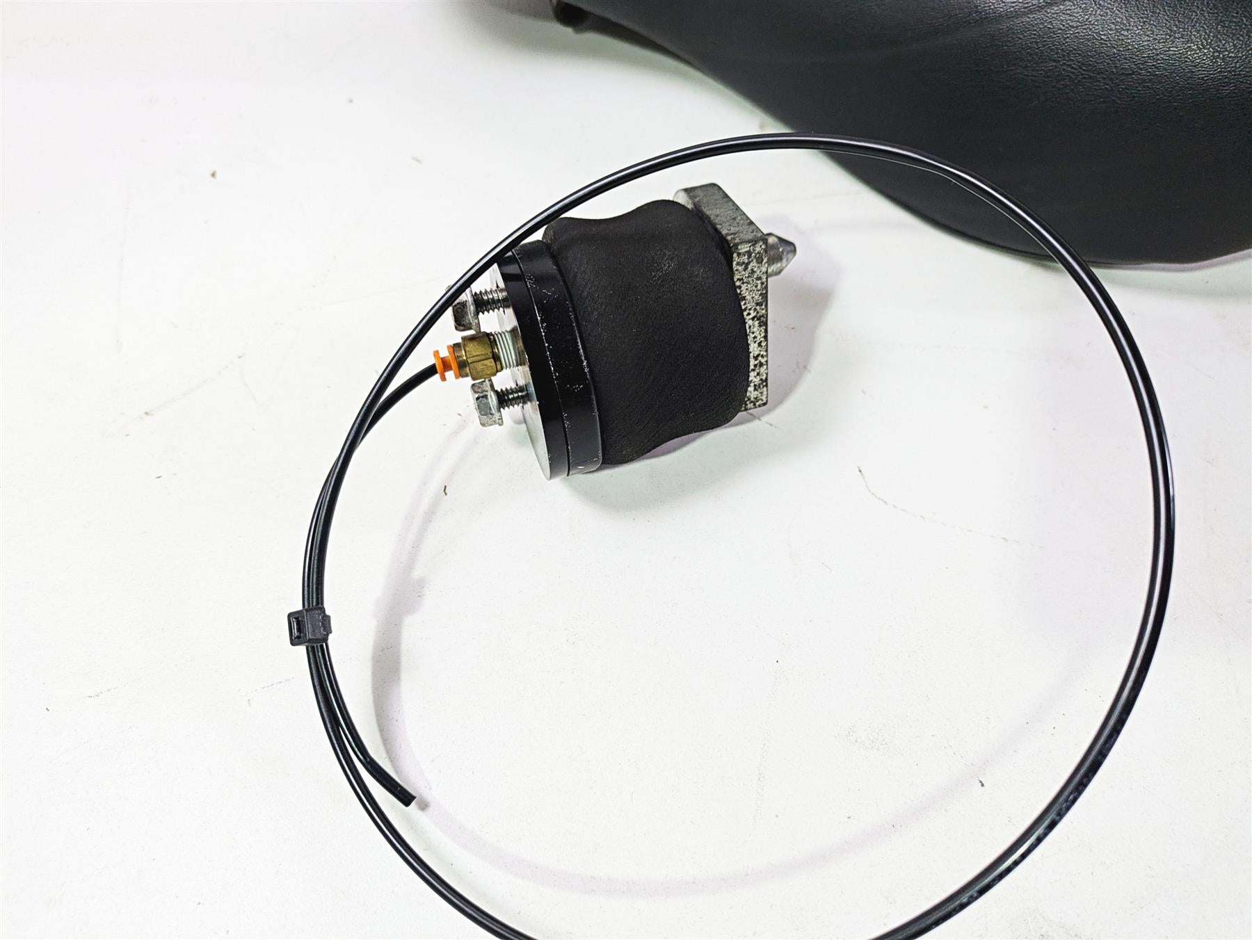2008 Harley Touring FLHTP Electra Glide Seat Saddle + Air Spring 52242-83E {{ shop.shopifyCountryName }} - Mototech271