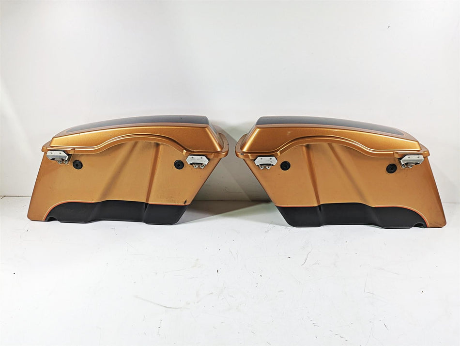 2008 Harley Touring FLHTCU E-Glide 105TH Saddlebag Saddle Bag Set 90752-93 {{ shop.shopifyCountryName }} - Mototech271