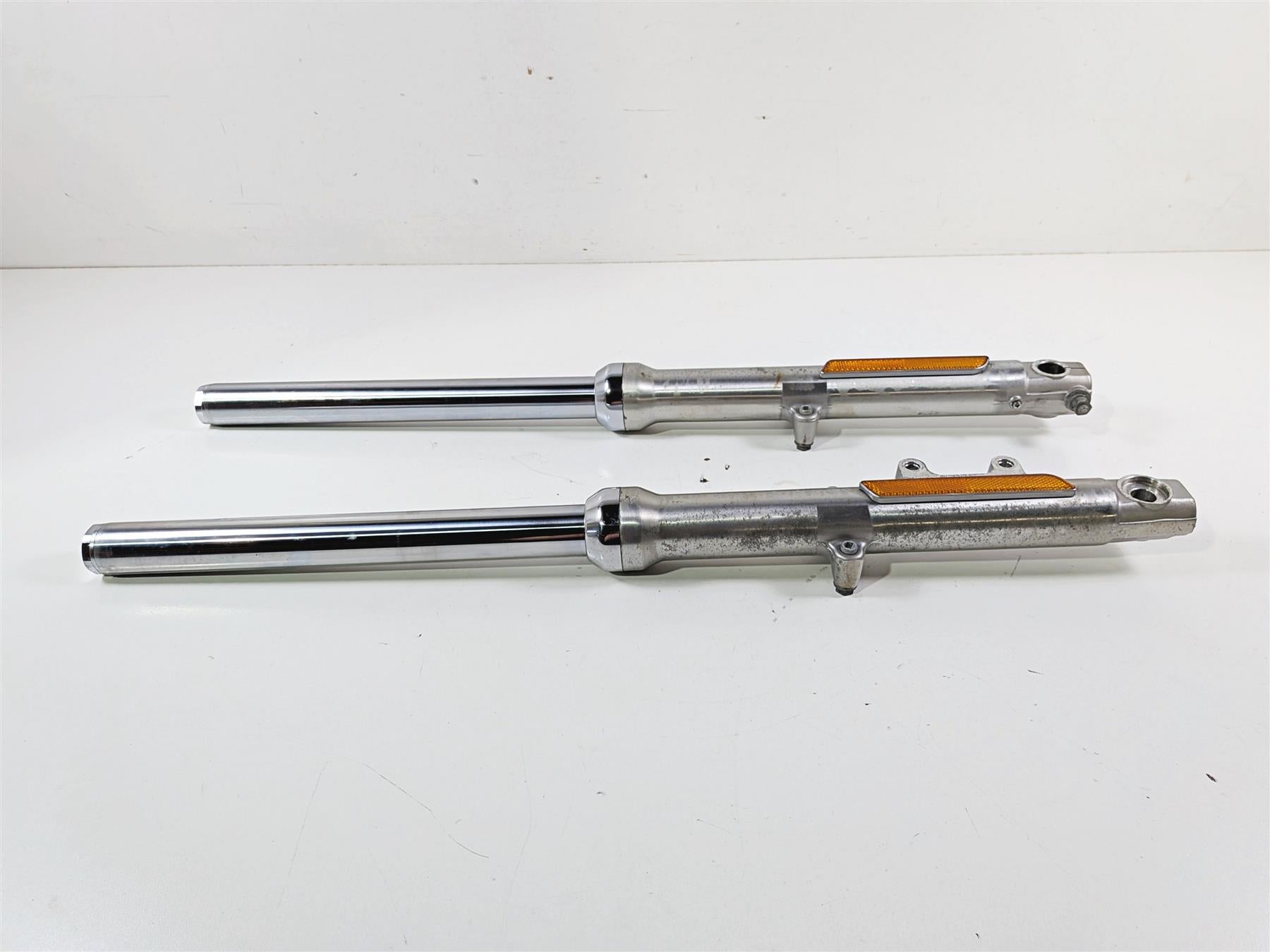 2006 Harley Sportster XL883 Low Front Fork Leg Set 39mm 46307-05 46308-05