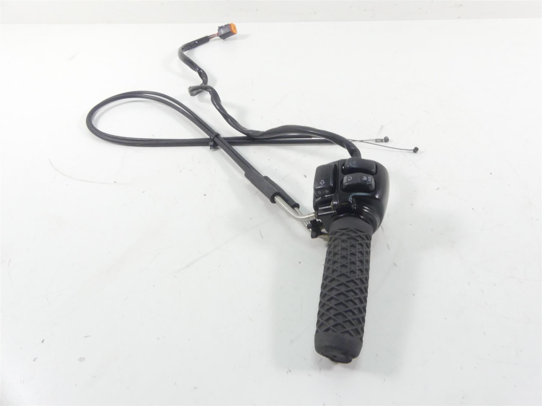 2001 Harley Davidson XL1200 Sportster Right Throttle Control Switch 71684-06 {{ shop.shopifyCountryName }} - Mototech271