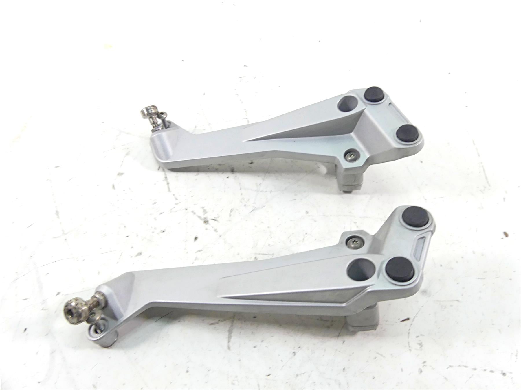 2009 BMW R1200 GS K25 Saddlebag Mount Case Holder Set 46547695986 {{ shop.shopifyCountryName }} - Mototech271