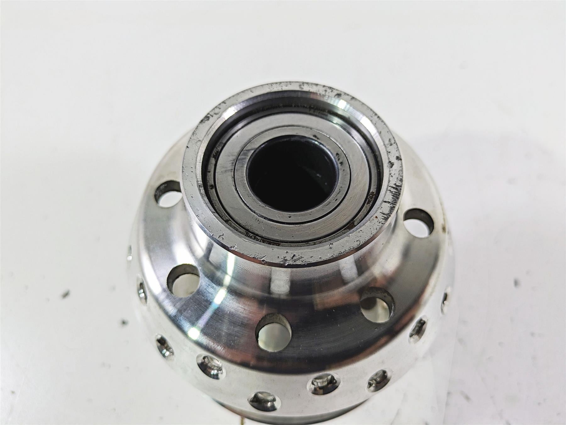 2019 Harley FLHCS Softail Heritage 16x3 Spoke Wheel Hub - Read 43017-07 {{ shop.shopifyCountryName }} - Mototech271