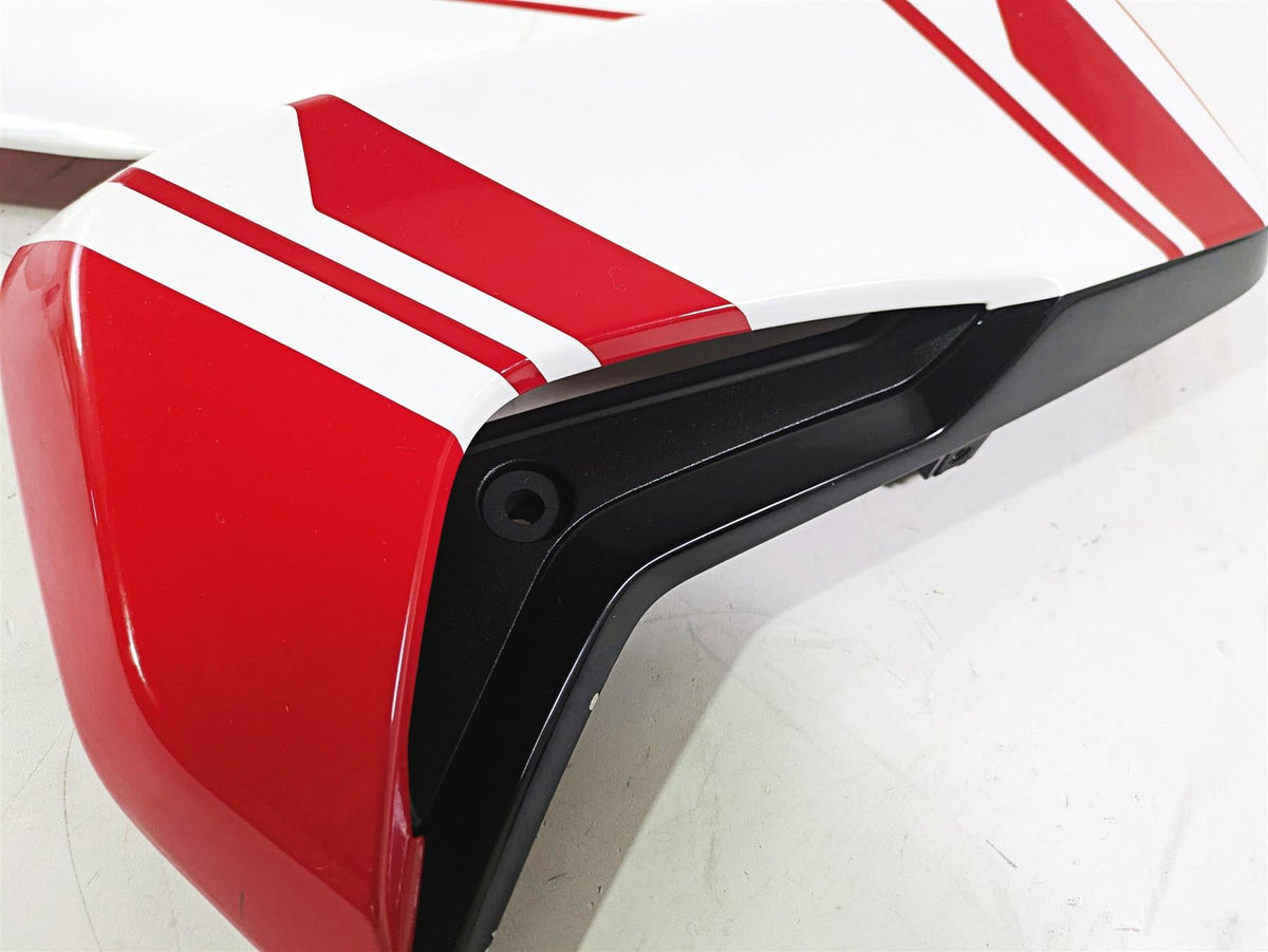 2018 Ducati Hypermotard 939 SP Right Tank Fairing Cover READ 480P5692CK {{ shop.shopifyCountryName }} - Mototech271