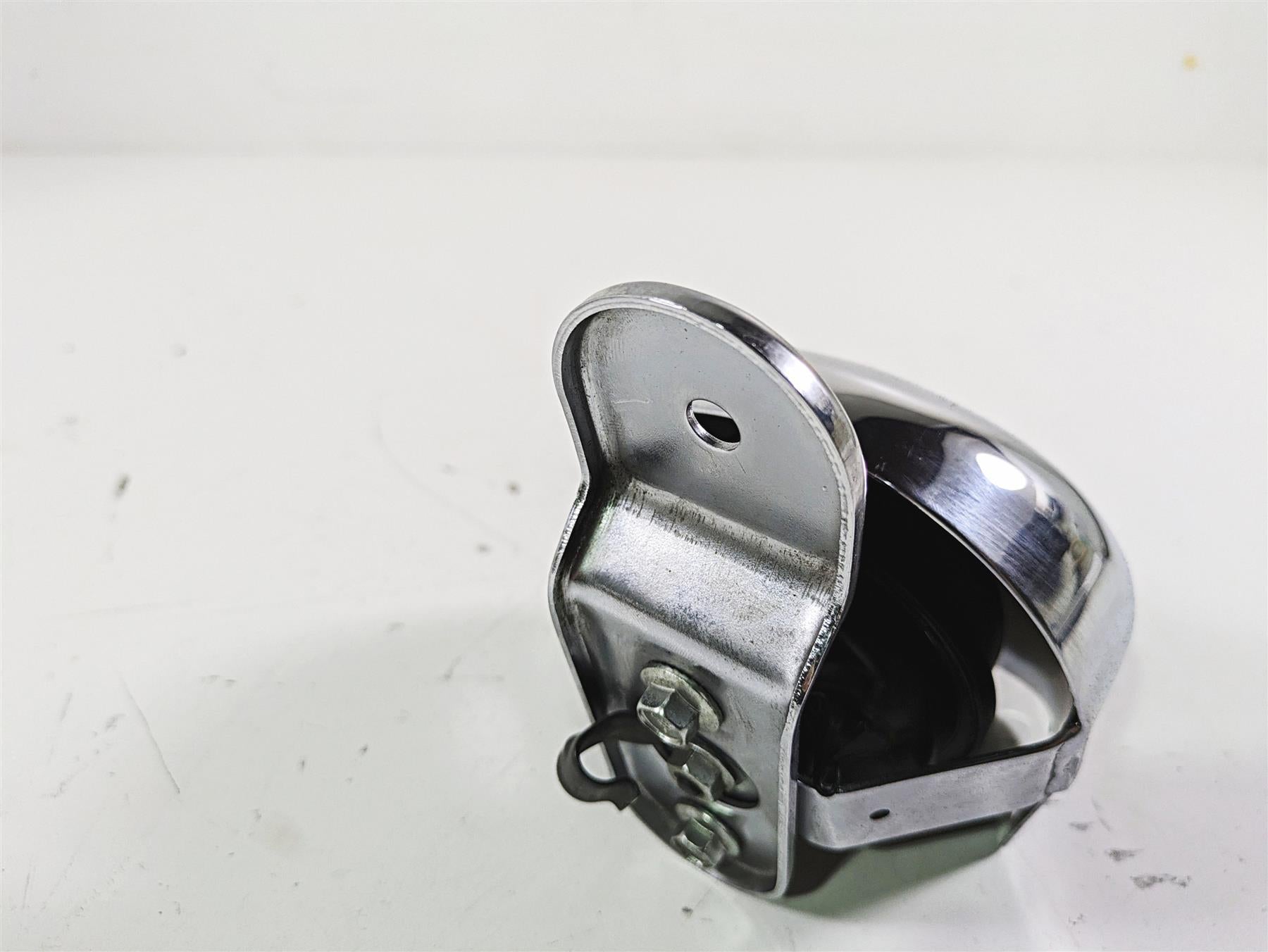2008 Harley Touring FLHTCU E-Glide 105TH Horn With Chrome Cover 61300478A {{ shop.shopifyCountryName }} - Mototech271