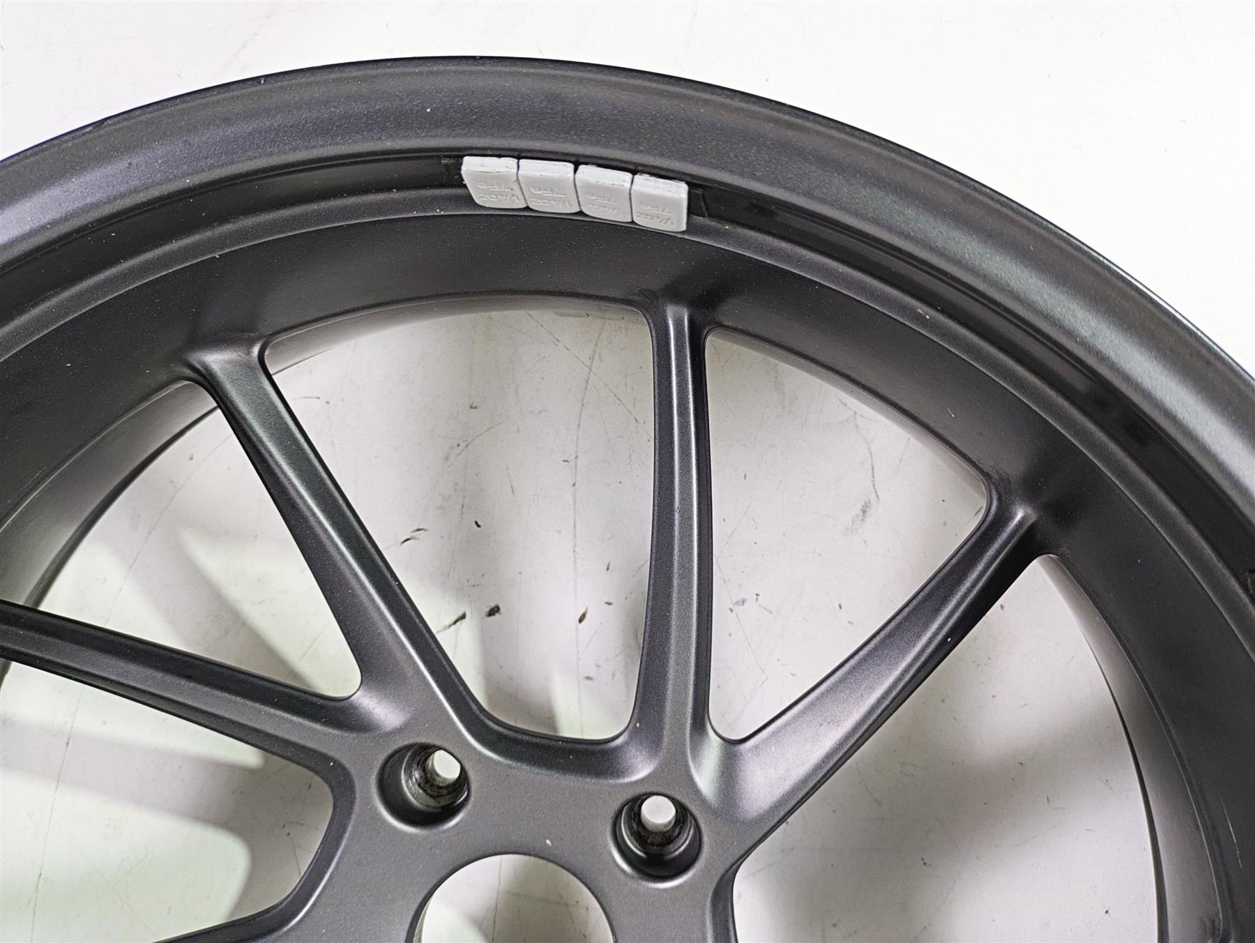 2016 BMW R1200RS K54 Straight Rear Wheel Rim 17x5.5 36318556340 {{ shop.shopifyCountryName }} - Mototech271